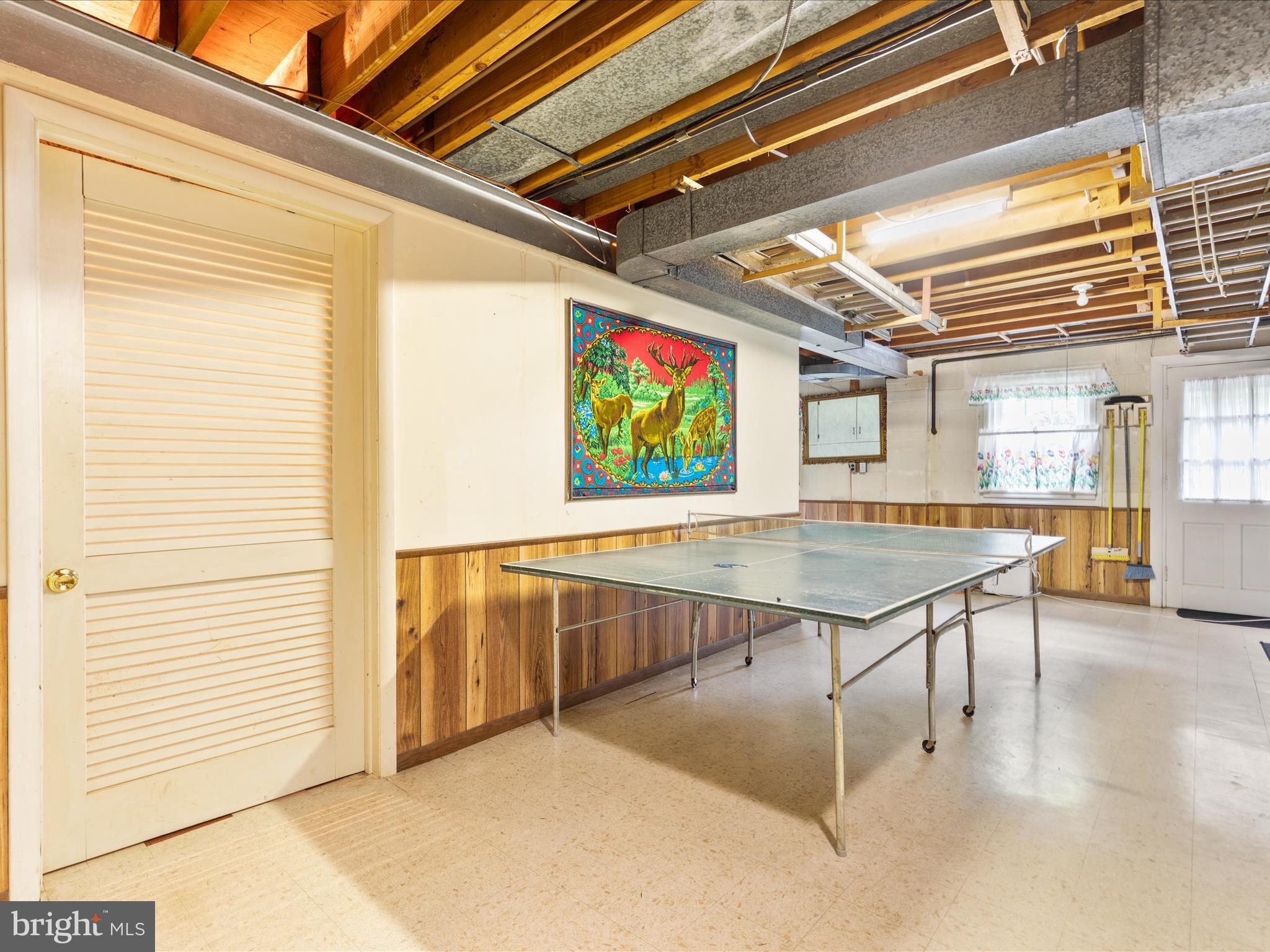 Falls Church, Virginia, 22043, United States, ,Residential,For Sale,1914114