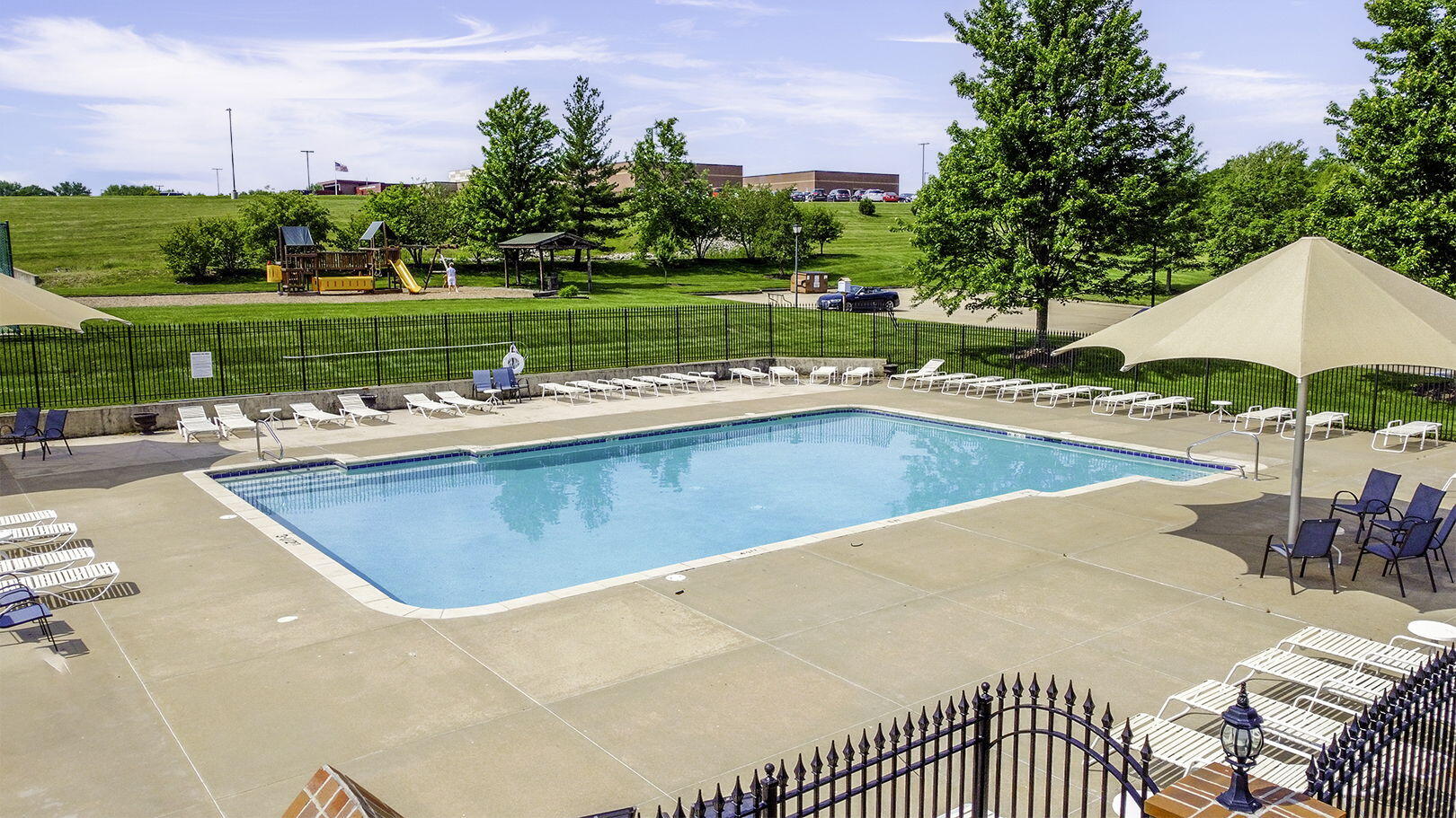 COLUMBIA, Missouri, 65203, United States, 5 Bedrooms Bedrooms, ,4 BathroomsBathrooms,Residential,For Sale,1983136