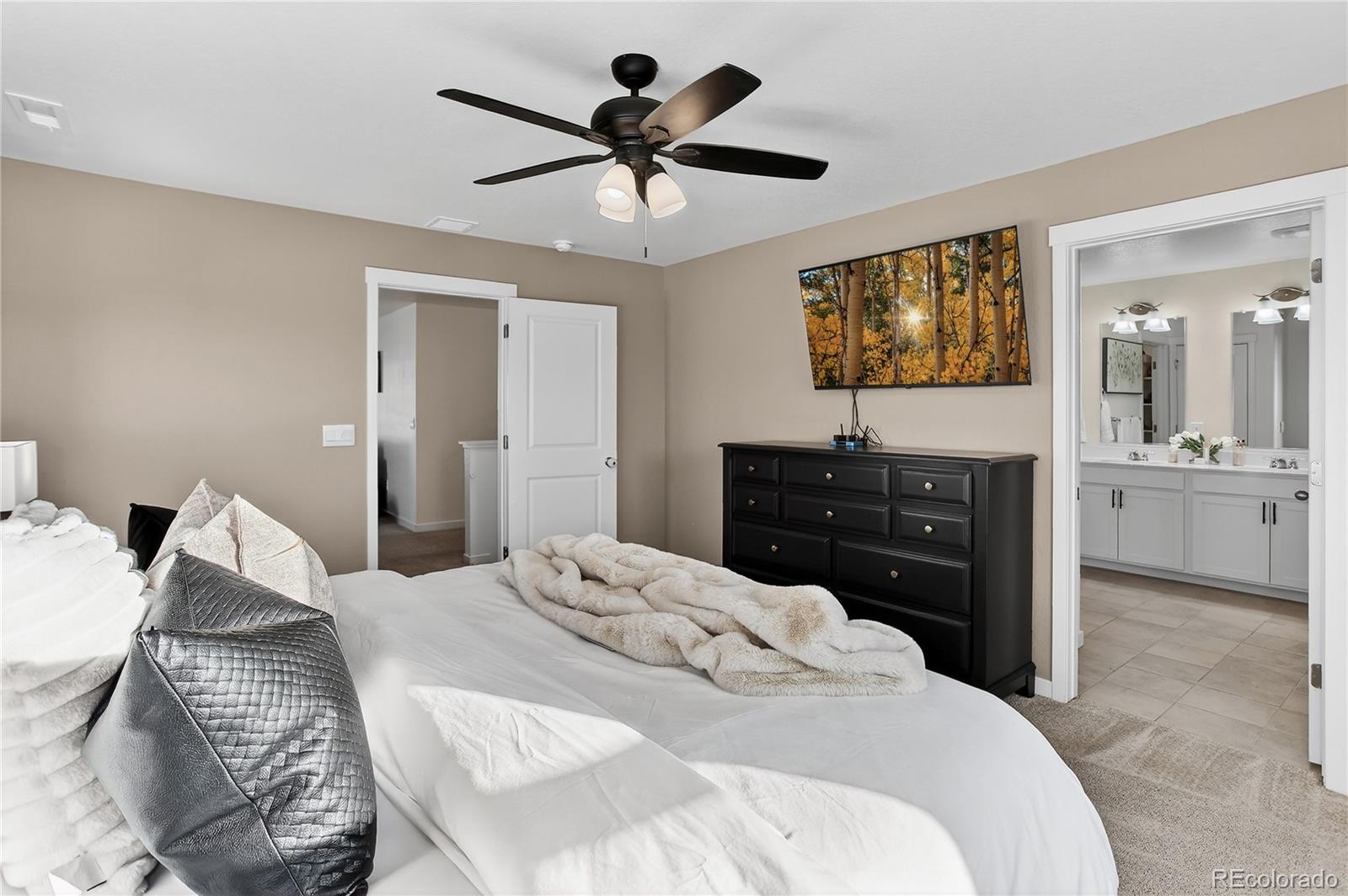 Thornton, Colorado, 80602, United States, 5 Bedrooms Bedrooms, ,3 BathroomsBathrooms,Residential,For Sale,1993257