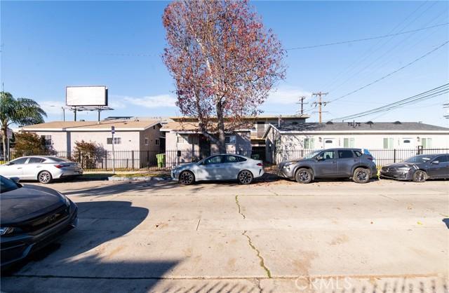 Los Angeles, California, 90001, United States, 5 Bedrooms Bedrooms, ,5 BathroomsBathrooms,Residential,For Sale,2009948