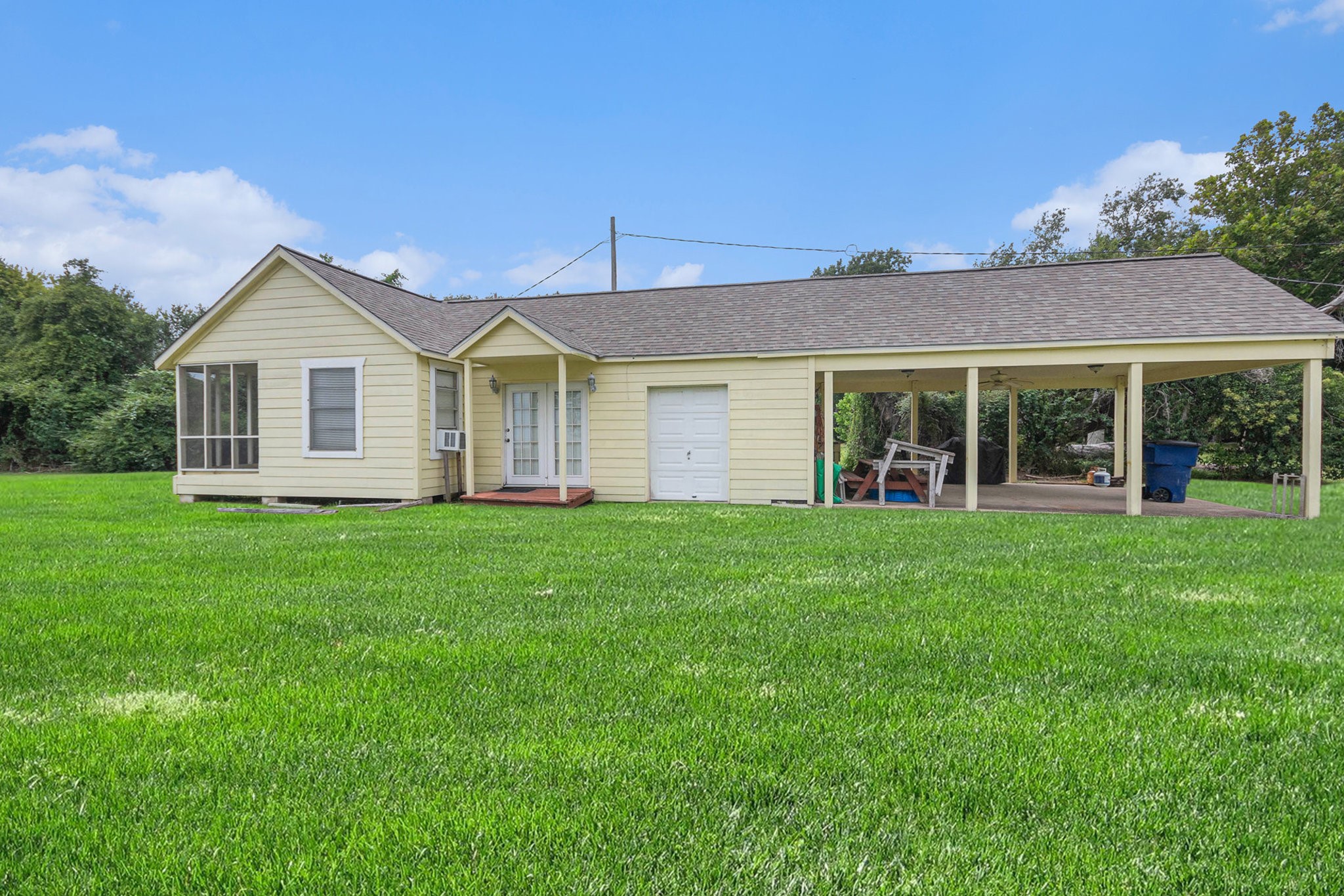 Beach City, Texas, 77523, United States, 2 Bedrooms Bedrooms, ,2 BathroomsBathrooms,Residential,For Sale,1925537