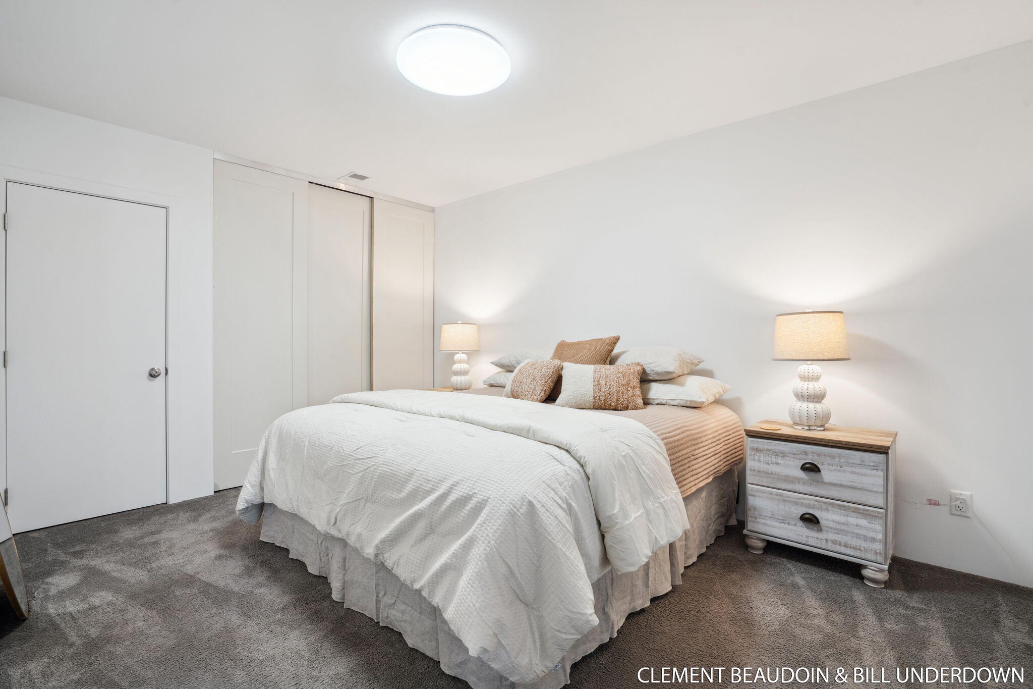 Fennville, Michigan, 49408, United States, 5 Bedrooms Bedrooms, ,7 BathroomsBathrooms,Residential,For Sale,1973707