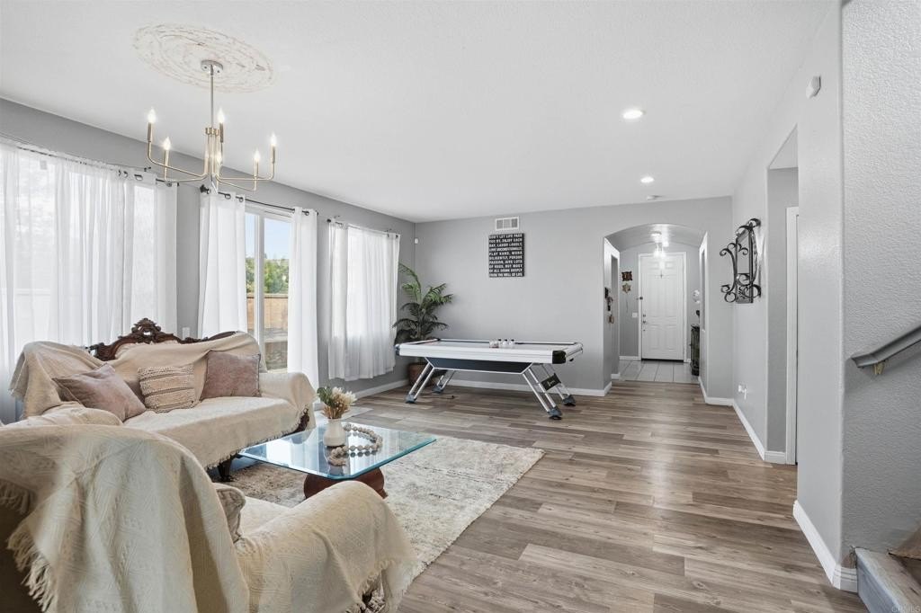 Hemet, California, 92545, United States, 5 Bedrooms Bedrooms, ,3 BathroomsBathrooms,Residential,For Sale,1969134