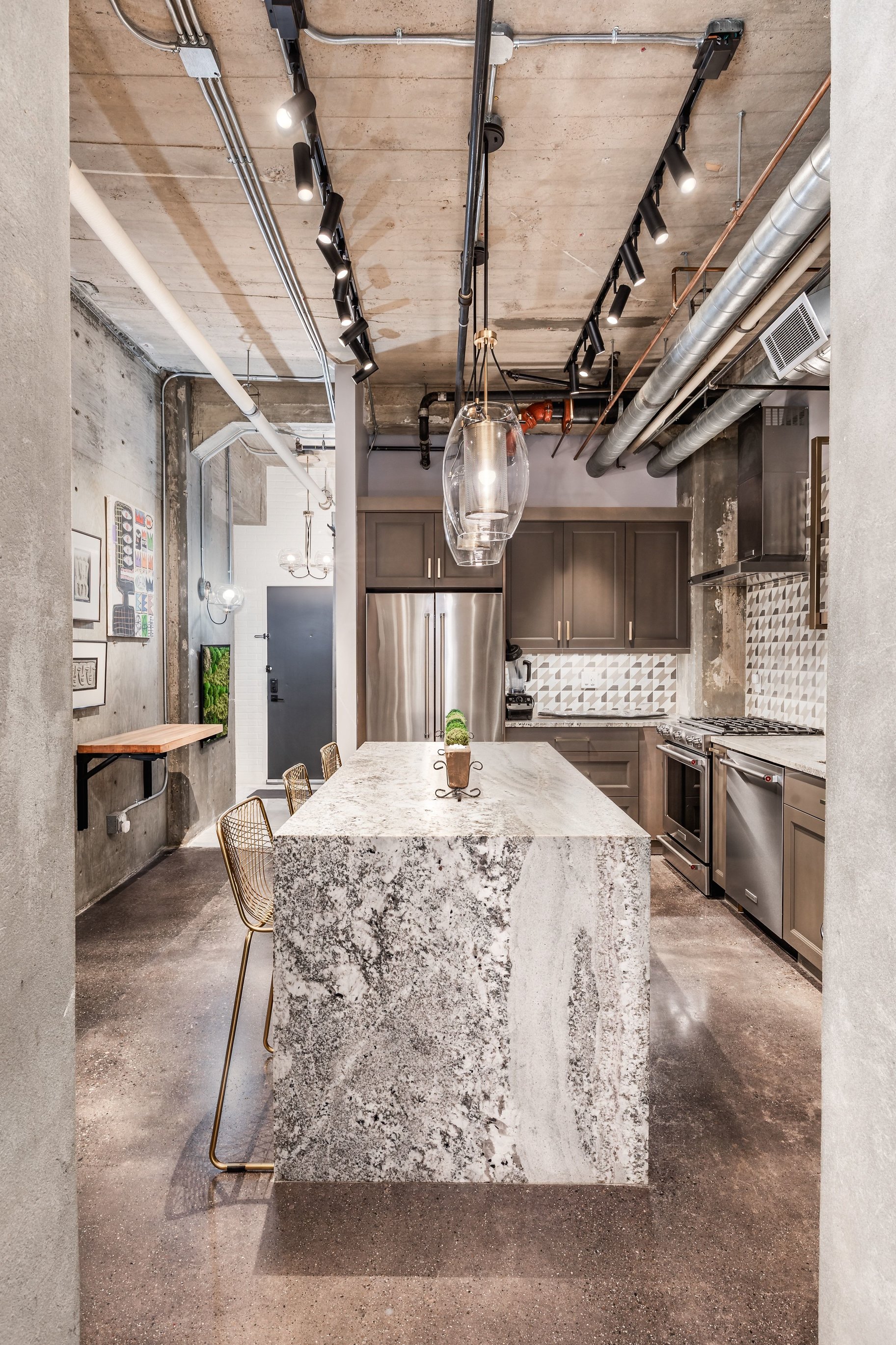  Downtown Historic Loft Meets Smart-Tech Modern Luxury - 物件實景
