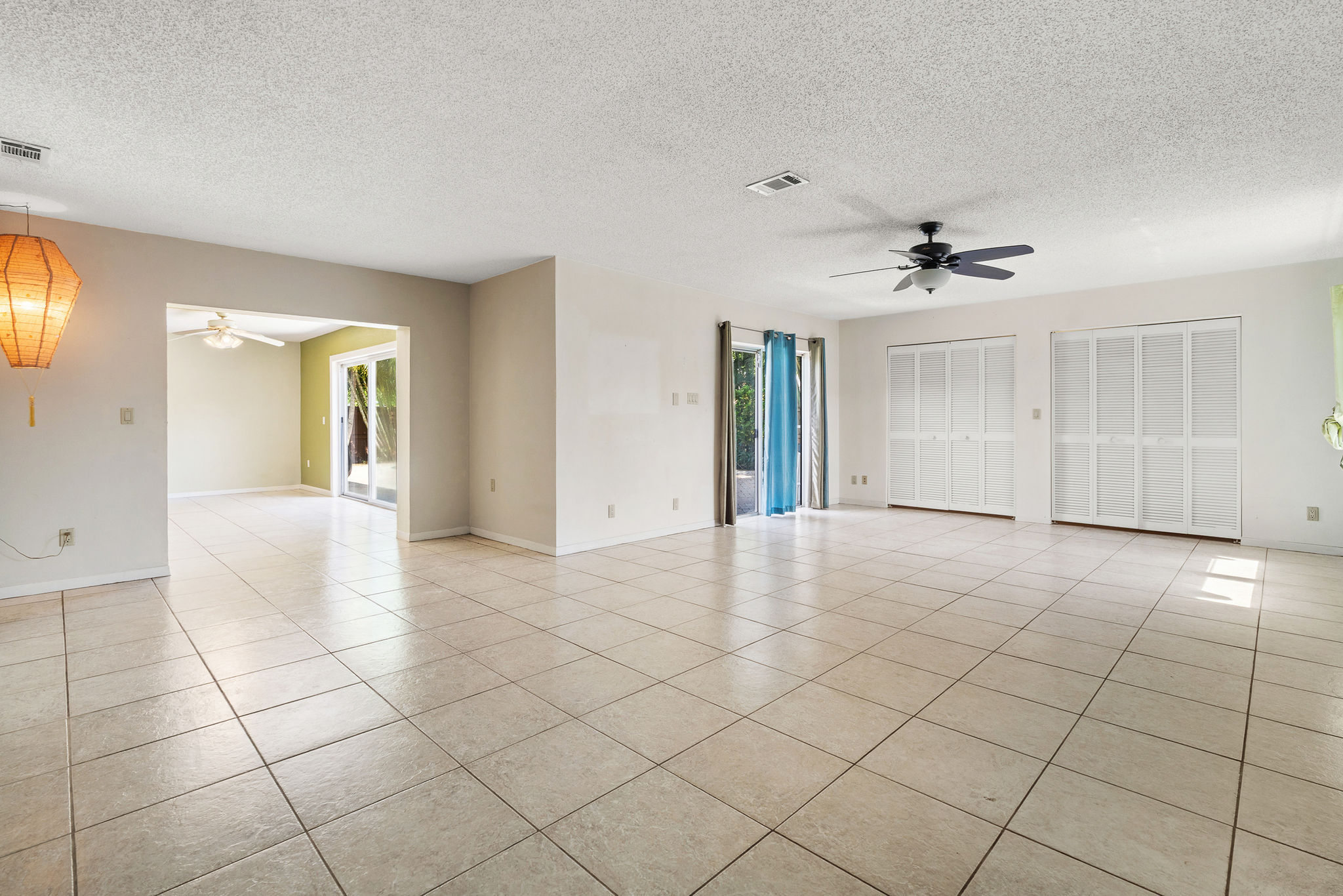 St. Petersburg, Florida, 33712, United States, 3 Bedrooms Bedrooms, ,2 BathroomsBathrooms,Residential,For Sale,1980659