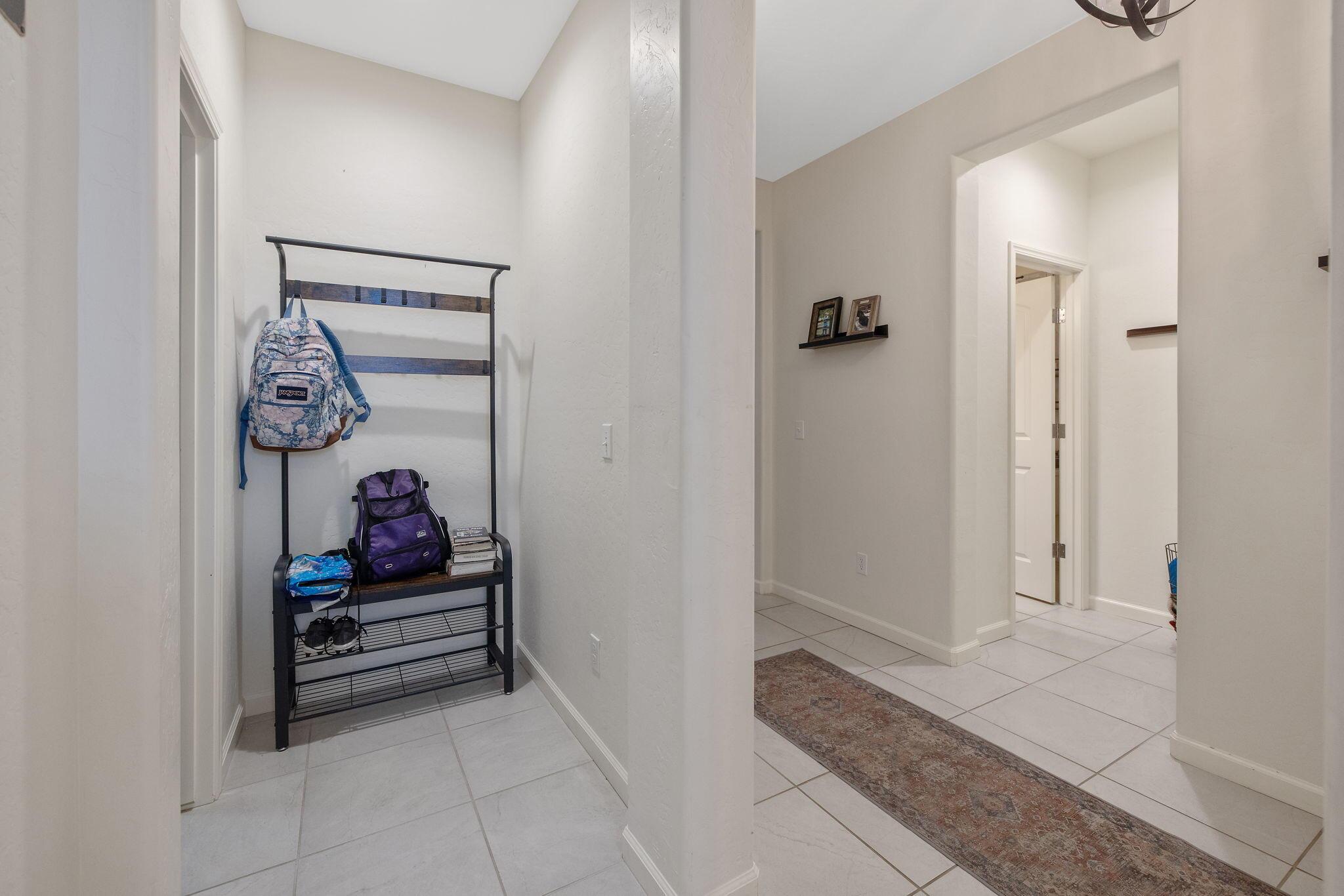 Visalia, California, 93291, United States, 4 Bedrooms Bedrooms, ,2 BathroomsBathrooms,Residential,For Sale,1927793