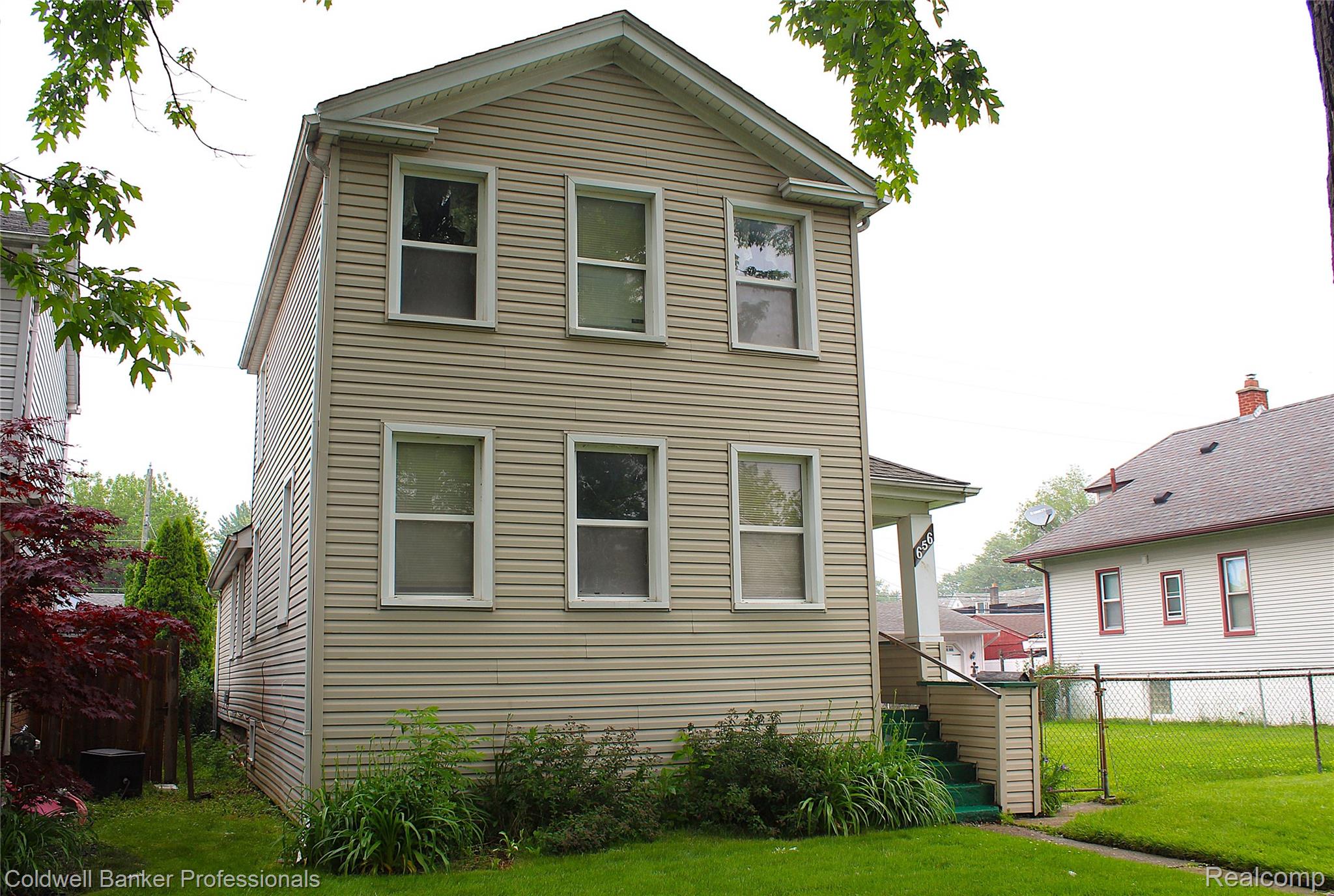 Pine St, Wyandotte, MI 48192 #1