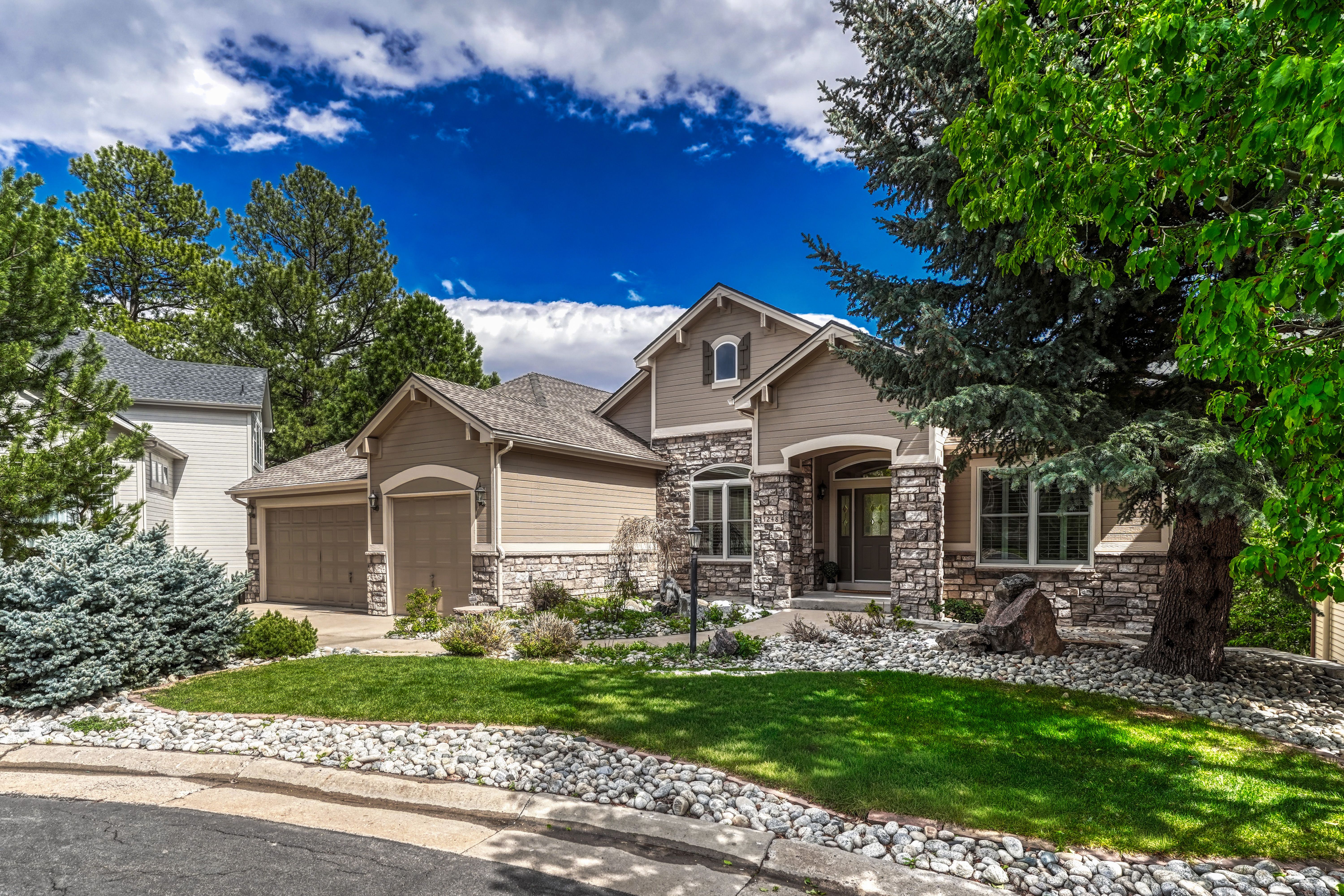  Forest Park Ranch Home with Golf Course Views - 物件實景
