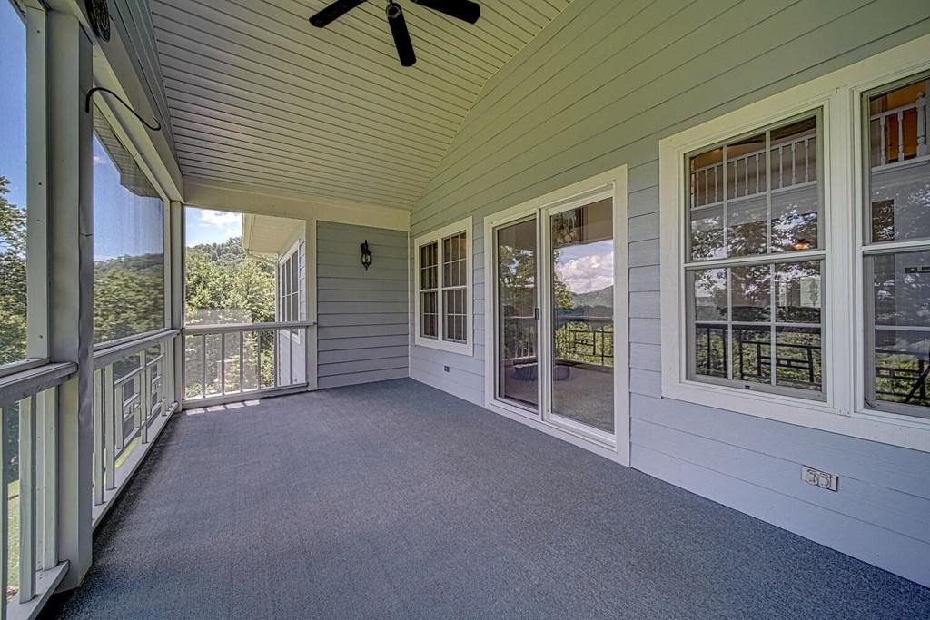Blairsville, Georgia, 30512, United States, 5 Bedrooms Bedrooms, ,4 BathroomsBathrooms,Residential,For Sale,1770772