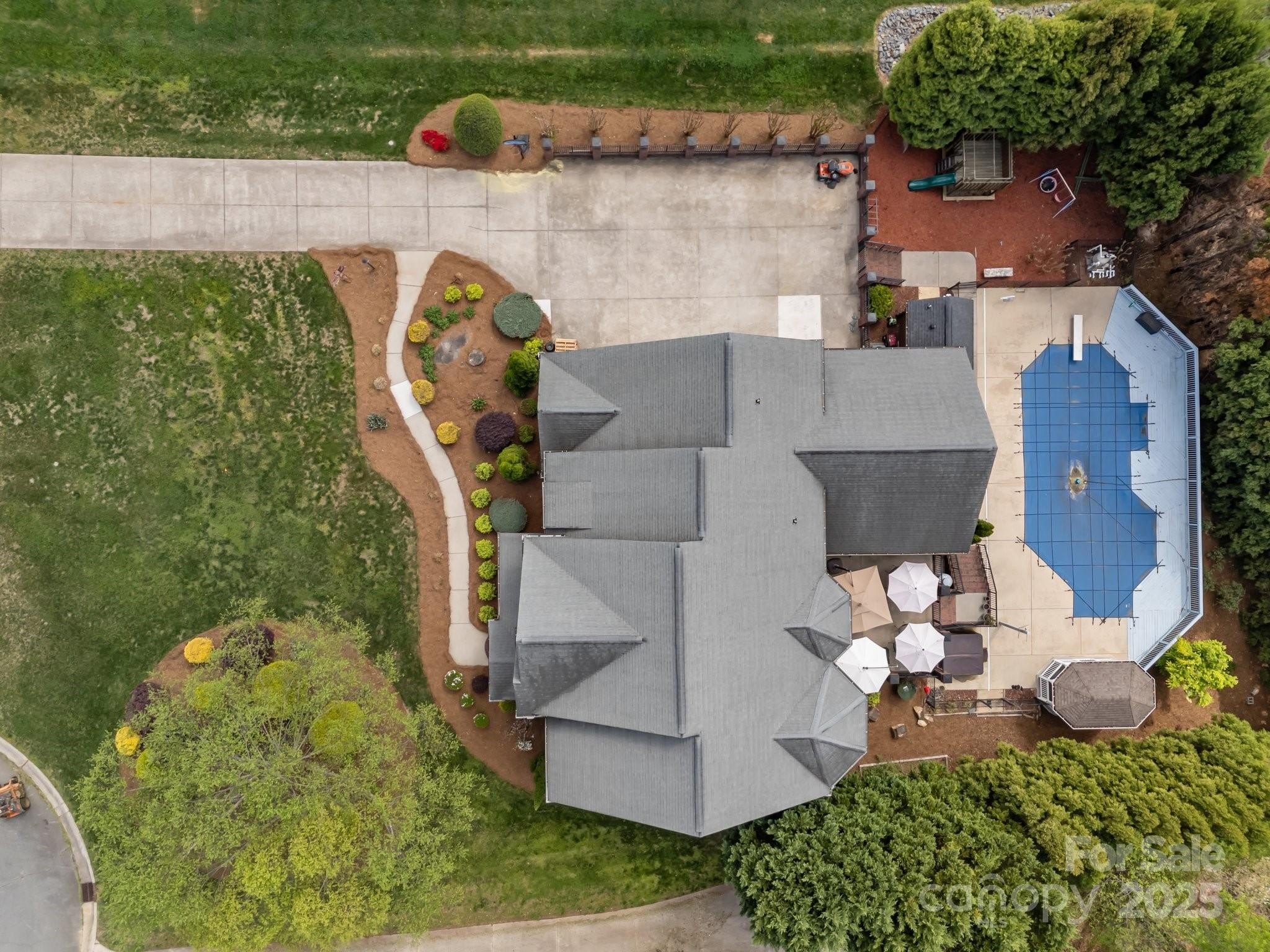 Salisbury, North Carolina, 28146, United States, 4 Bedrooms Bedrooms, ,4 BathroomsBathrooms,Residential,For Sale,1888803