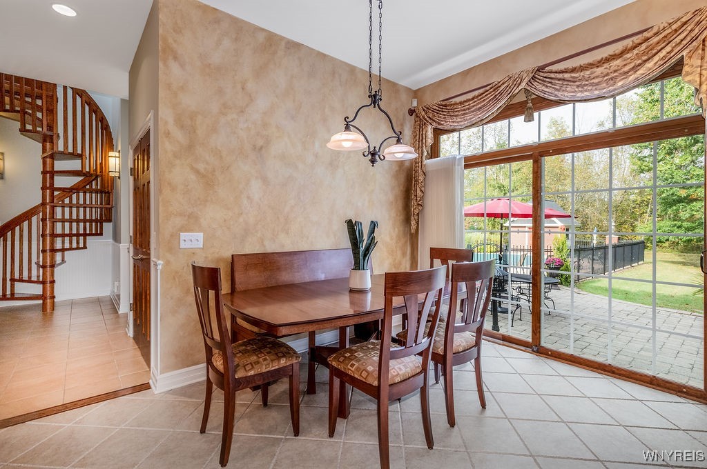 Grand Island, New York, 14072, United States, 4 Bedrooms Bedrooms, ,5 BathroomsBathrooms,Residential,For Sale,1975944