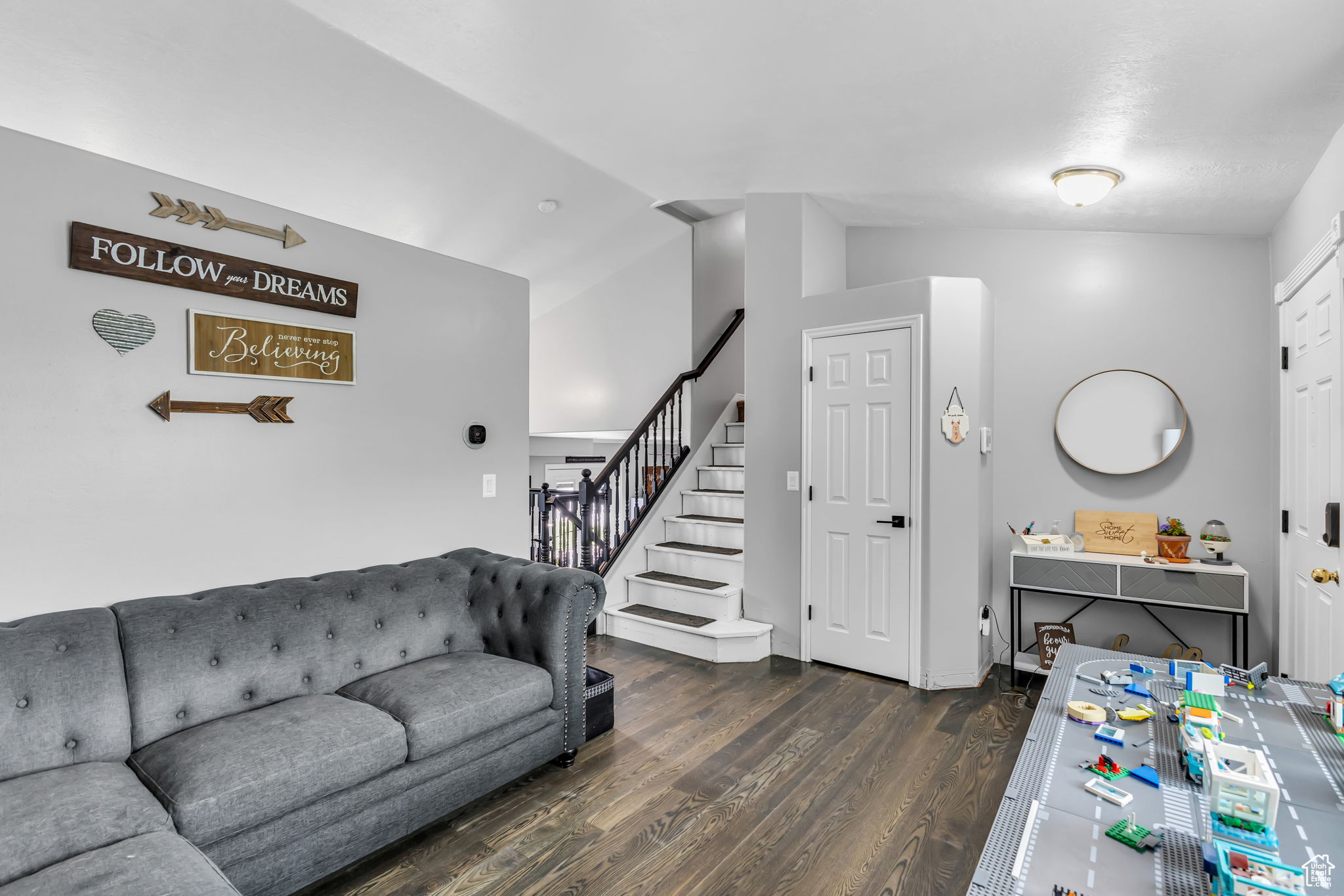 Salt Lake City, Utah, 84118, United States, 4 Bedrooms Bedrooms, ,2 BathroomsBathrooms,Residential,For Sale,1818748
