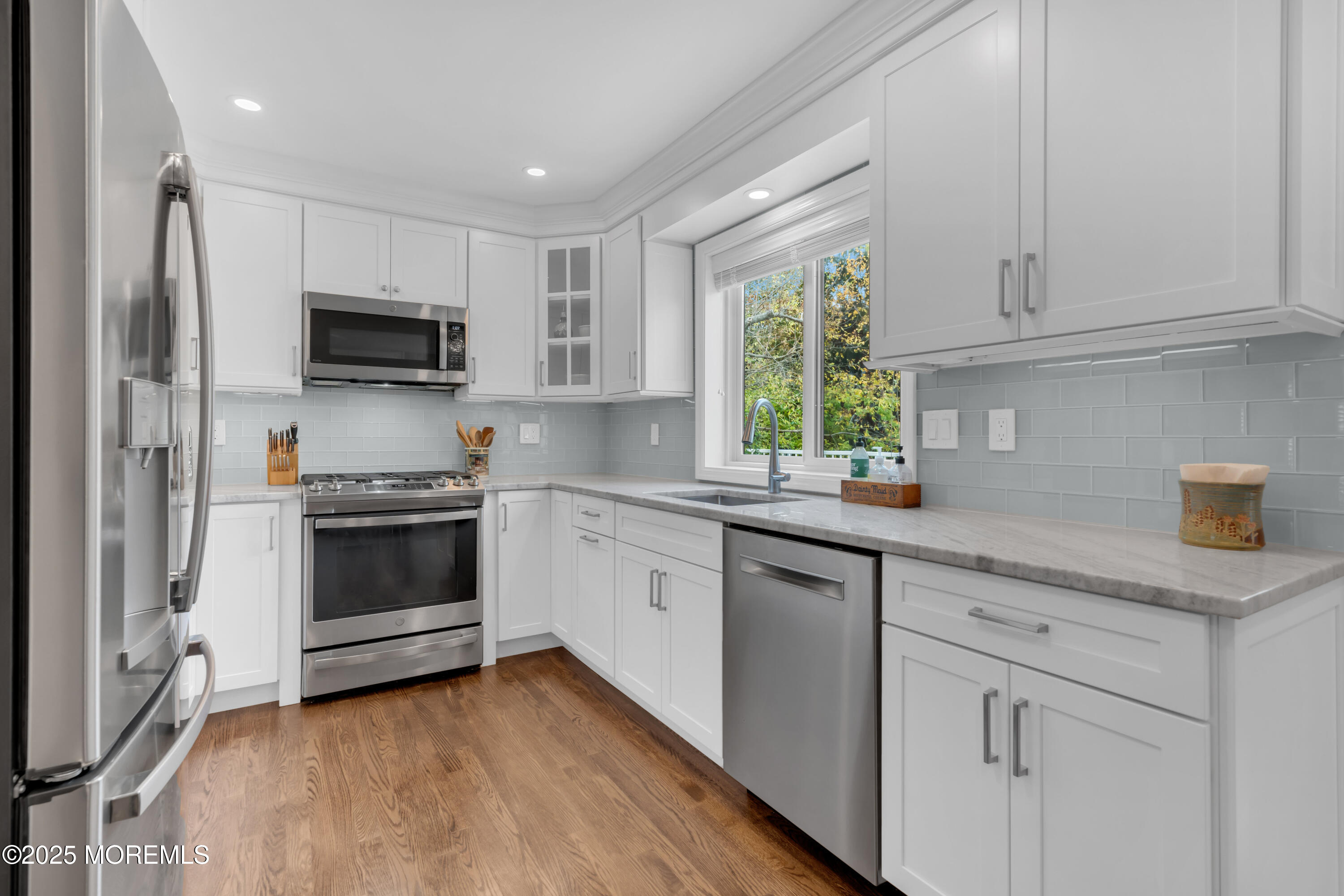 Long Branch, New Jersey, 07740, United States, 3 Bedrooms Bedrooms, ,3 BathroomsBathrooms,Residential,For Sale,1989211