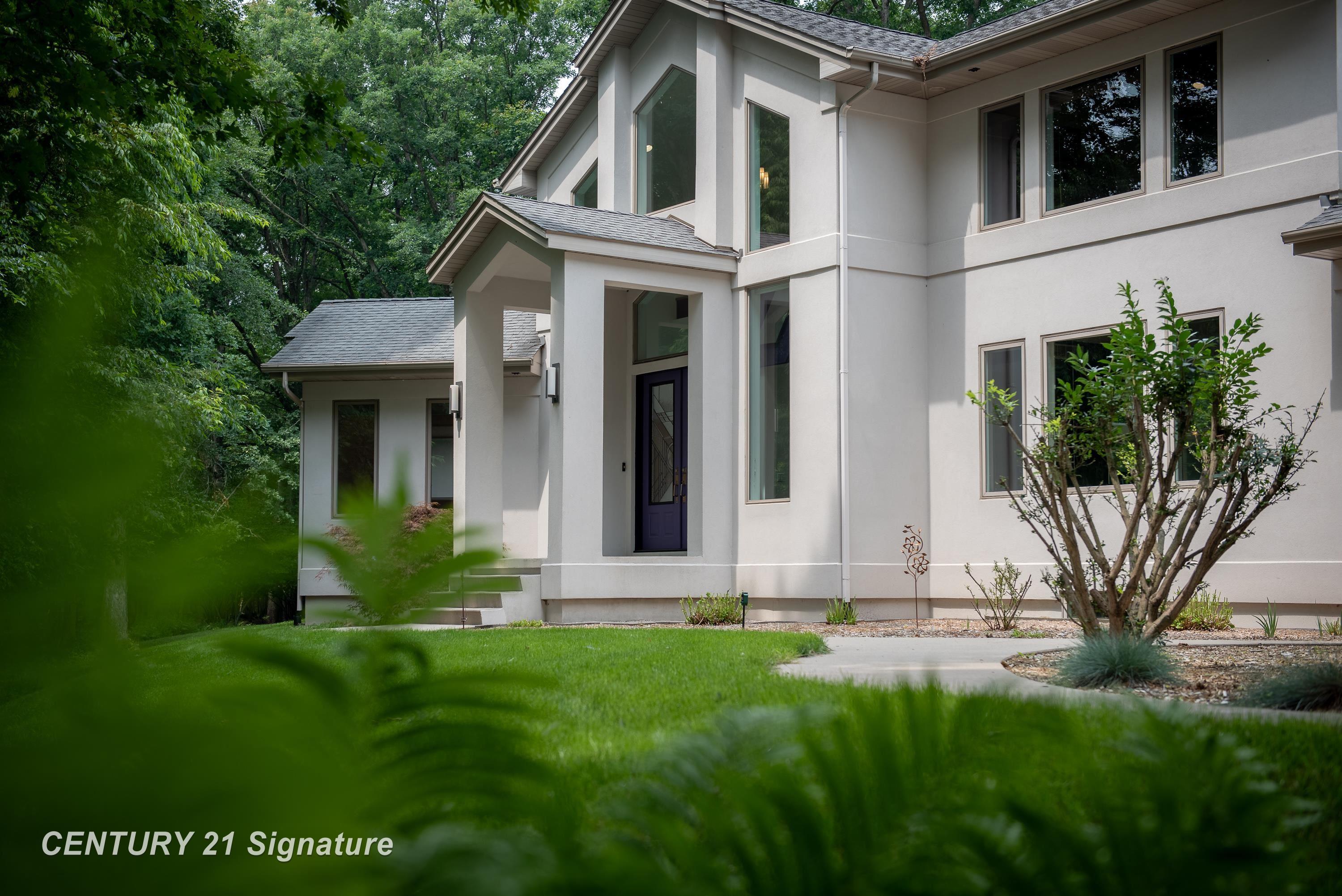 Midland, Michigan, 48642, United States, 4 Bedrooms Bedrooms, ,5 BathroomsBathrooms,Residential,For Sale,2019311