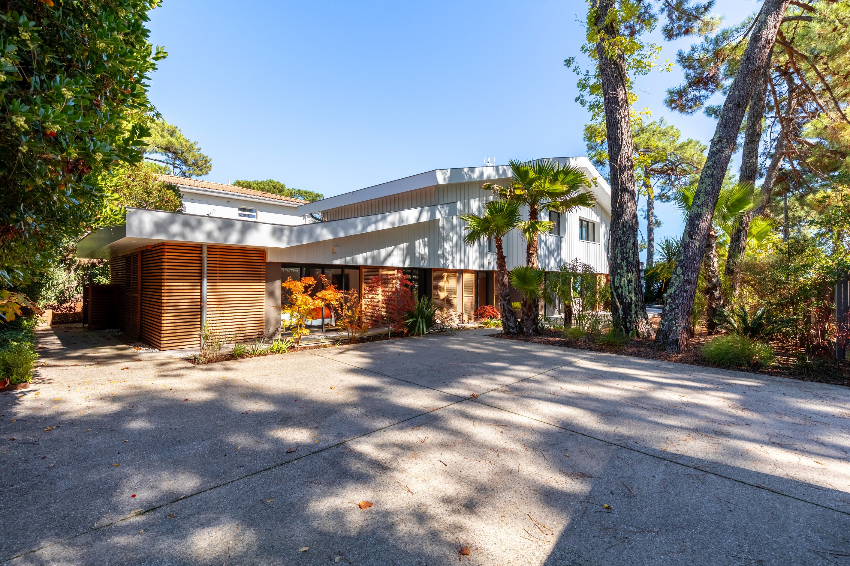  CAP FERRET - EXCEPTIONAL VILLA WITH PANORAMIC VIEW OF THE BASSIN D