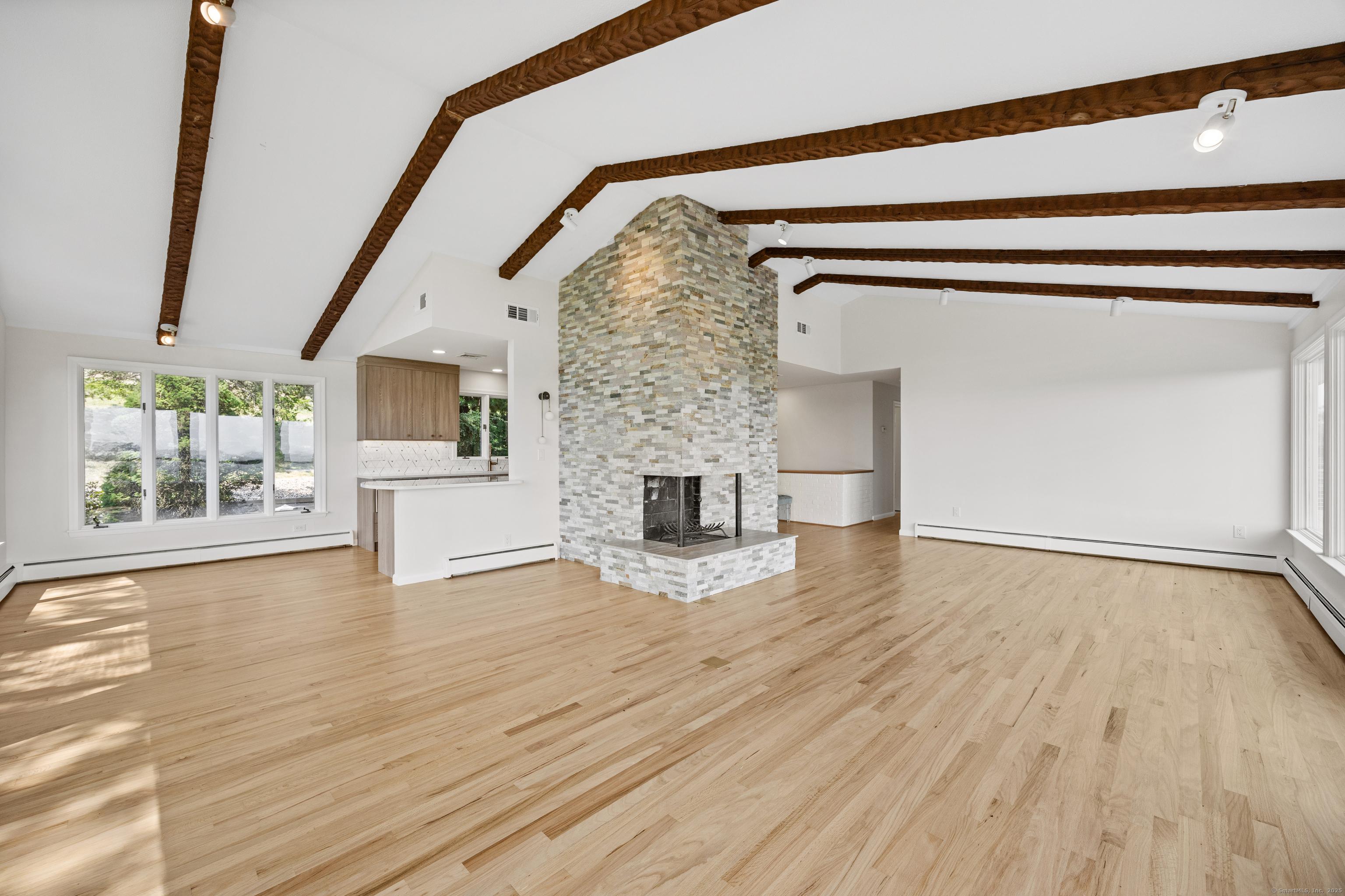 West Hartford, Connecticut, 06117, United States, 4 Bedrooms Bedrooms, ,3 BathroomsBathrooms,Residential,For Sale,1914164