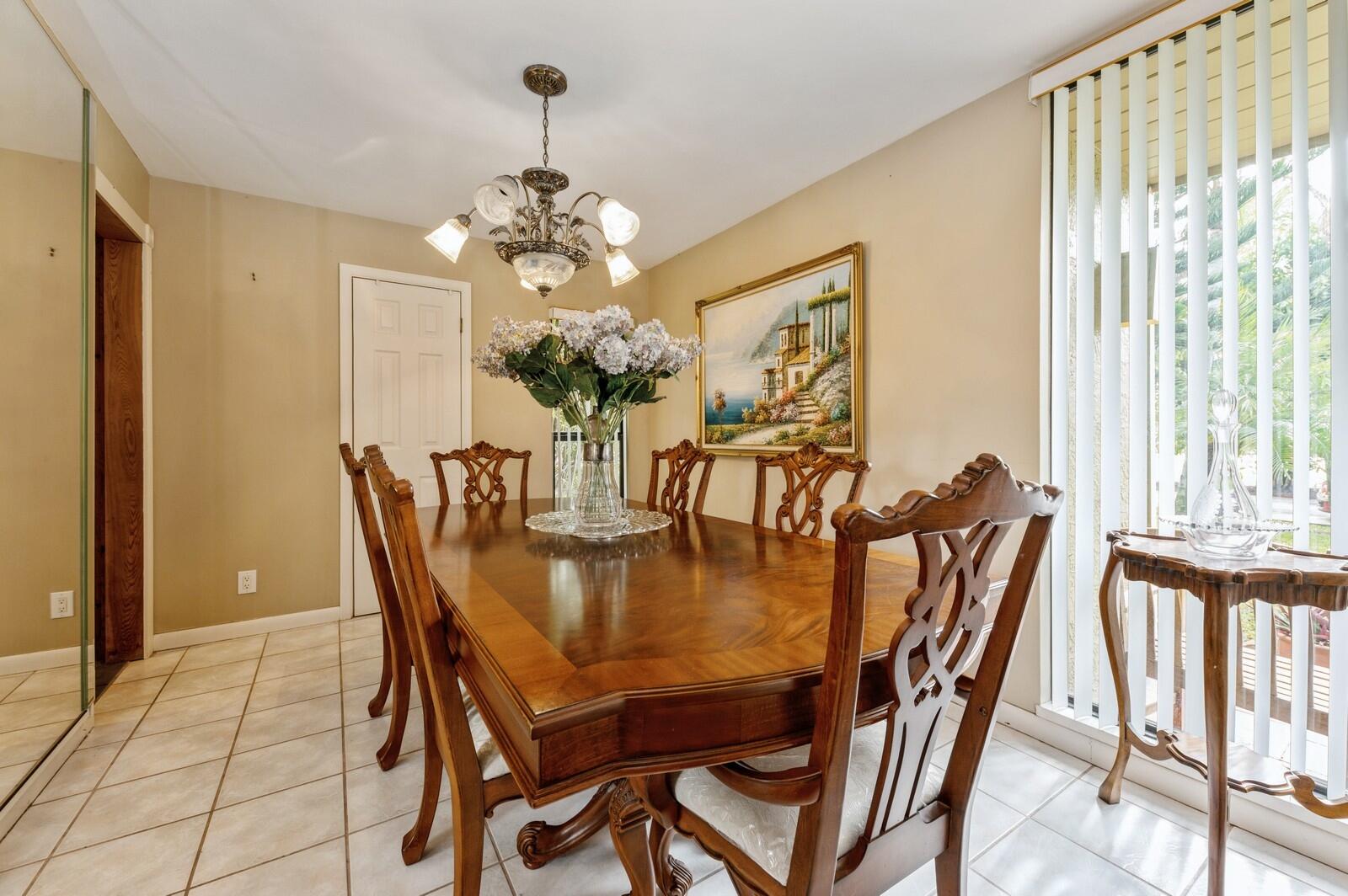 Haverhill, Florida, 33415, United States, 4 Bedrooms Bedrooms, ,4 BathroomsBathrooms,Residential,For Sale,1848793