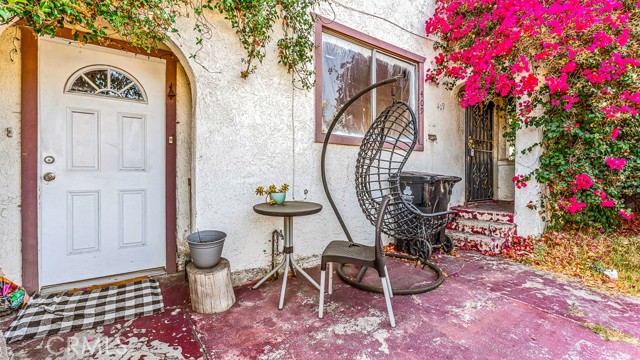 Los Angeles, California, 90063, United States, 6 Bedrooms Bedrooms, ,Residential,For Sale,1922877