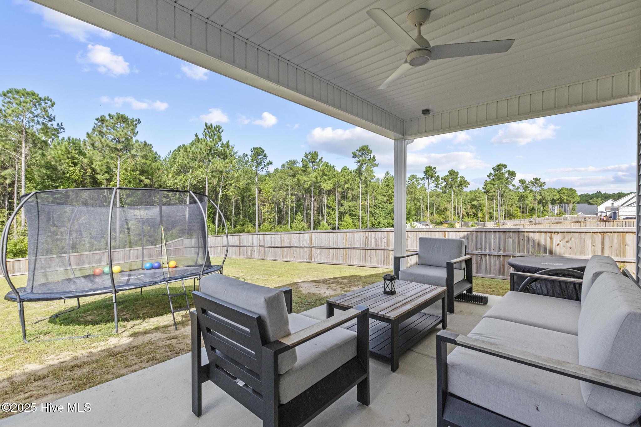 Peletier, North Carolina, 28584, United States, 4 Bedrooms Bedrooms, ,3 BathroomsBathrooms,Residential,For Sale,1976266