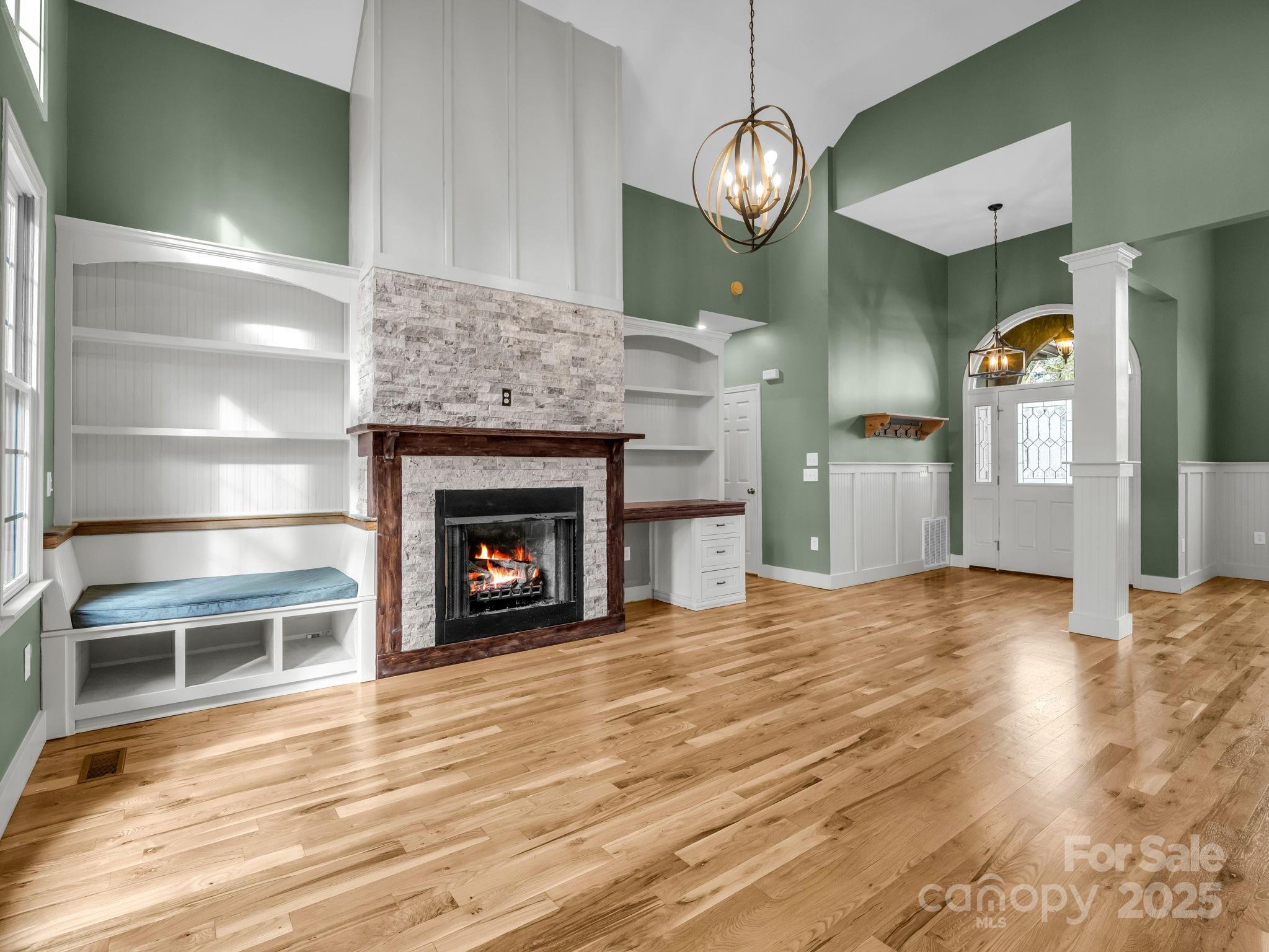 Tryon, North Carolina, 28782, United States, 3 Bedrooms Bedrooms, ,4 BathroomsBathrooms,Residential,For Sale,2001851