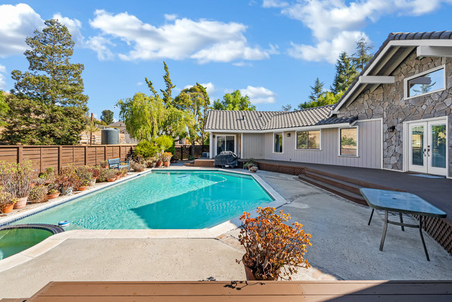 Tres Pinos, California, 95075, United States, 3 Bedrooms Bedrooms, ,3 BathroomsBathrooms,Residential,For Sale,1988626