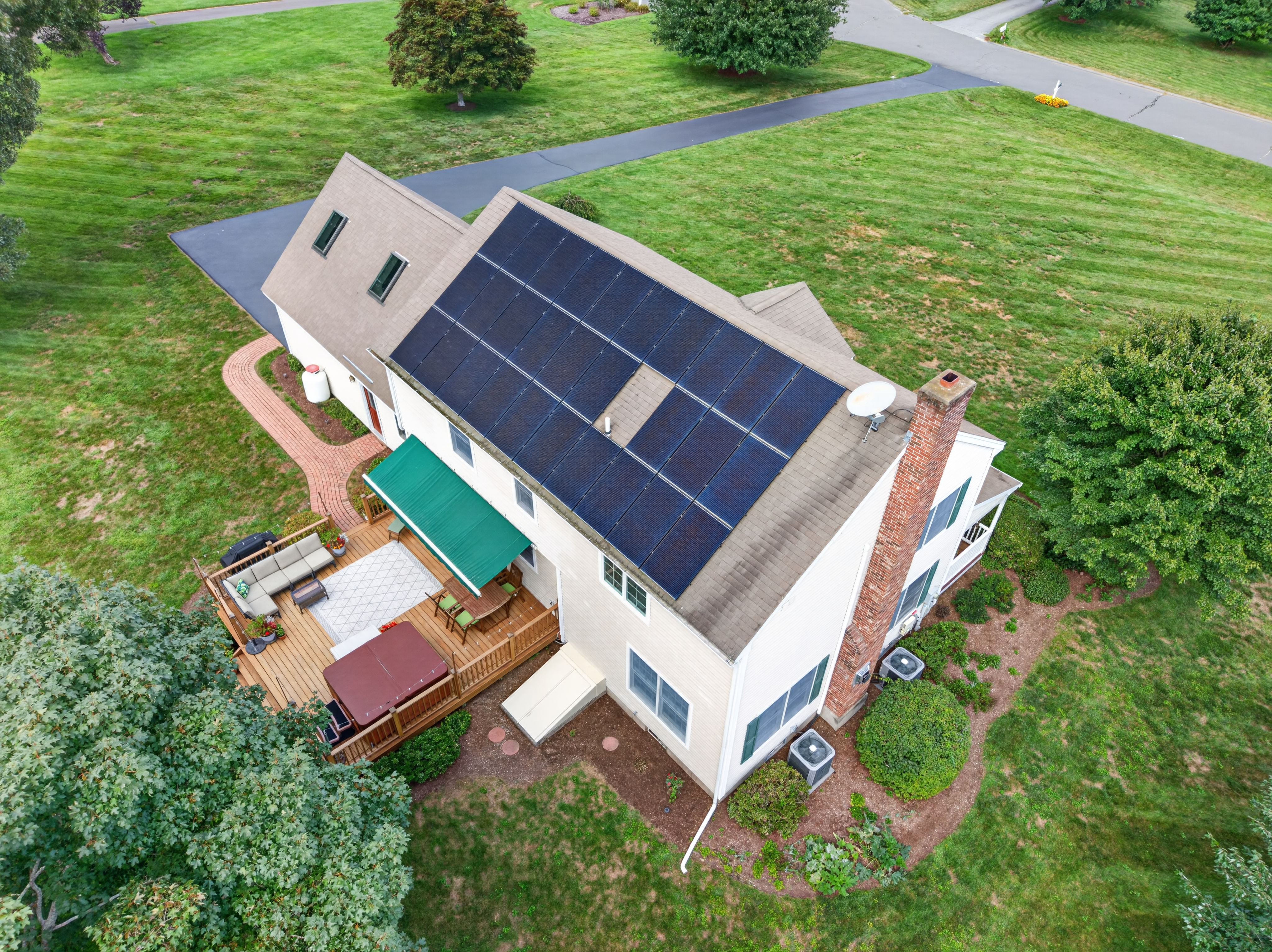  Classic Custom Colonial on Over 2 Private Acres - 物件實景