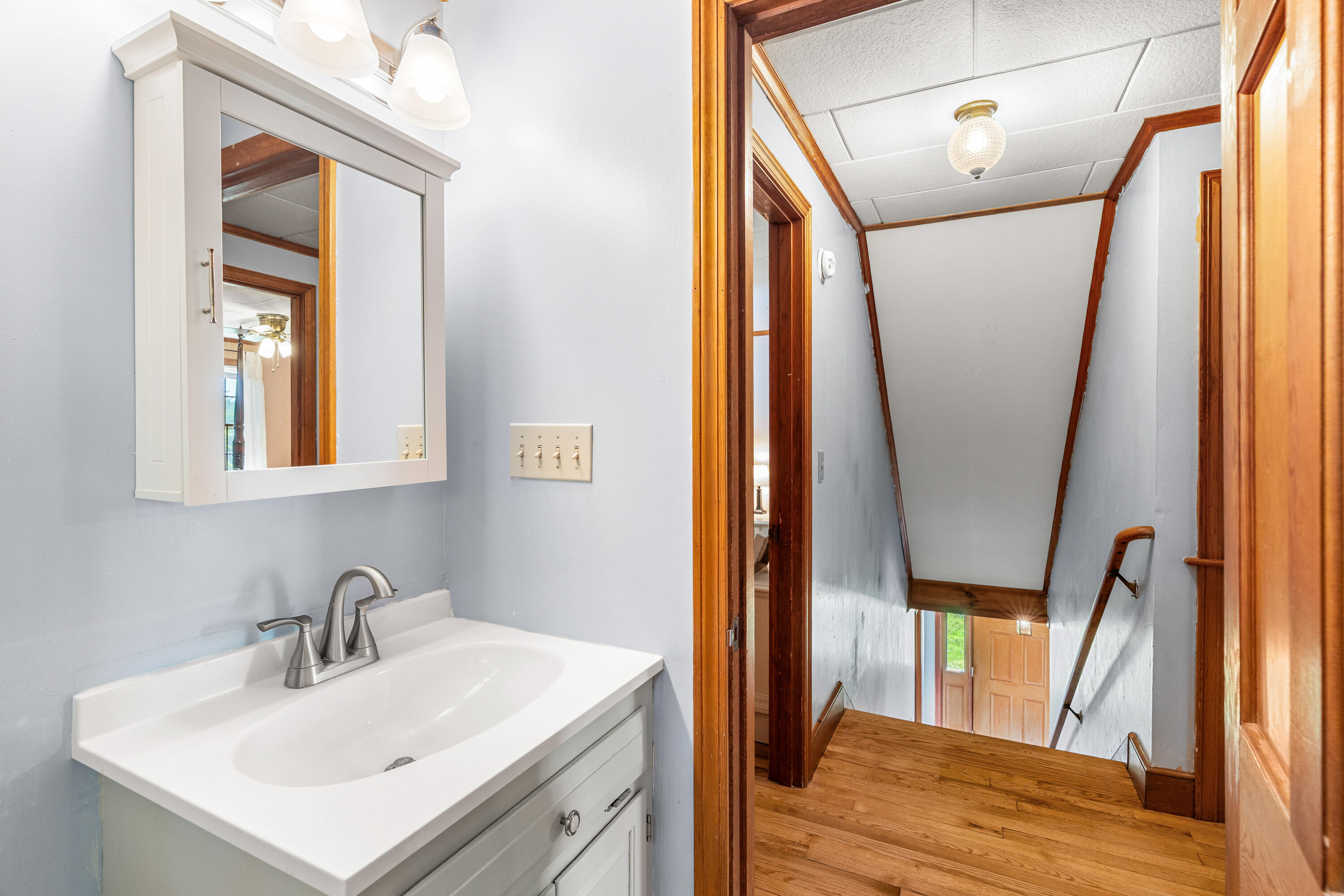 Alfred, Maine, 04002, United States, 3 Bedrooms Bedrooms, ,2 BathroomsBathrooms,Residential,For Sale,1896195