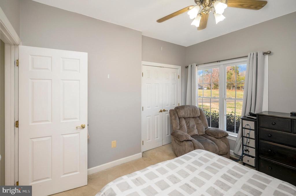 Sumerduck, Virginia, 22742, United States, 4 Bedrooms Bedrooms, ,5 BathroomsBathrooms,Residential,For Sale,2048793
