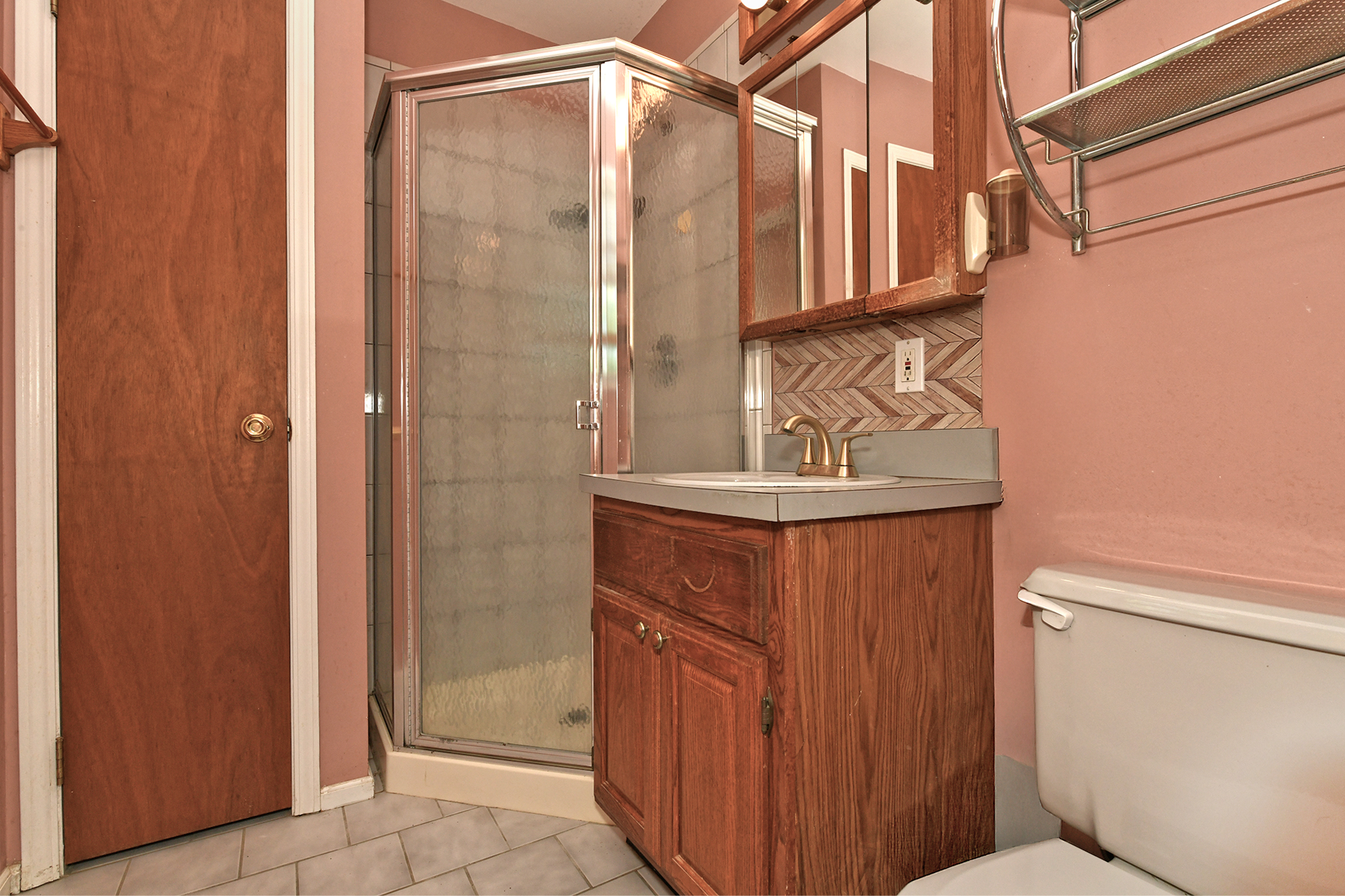 Bethpage, New York, 11714, United States, 4 Bedrooms Bedrooms, ,3 BathroomsBathrooms,Residential,For Sale,1880879