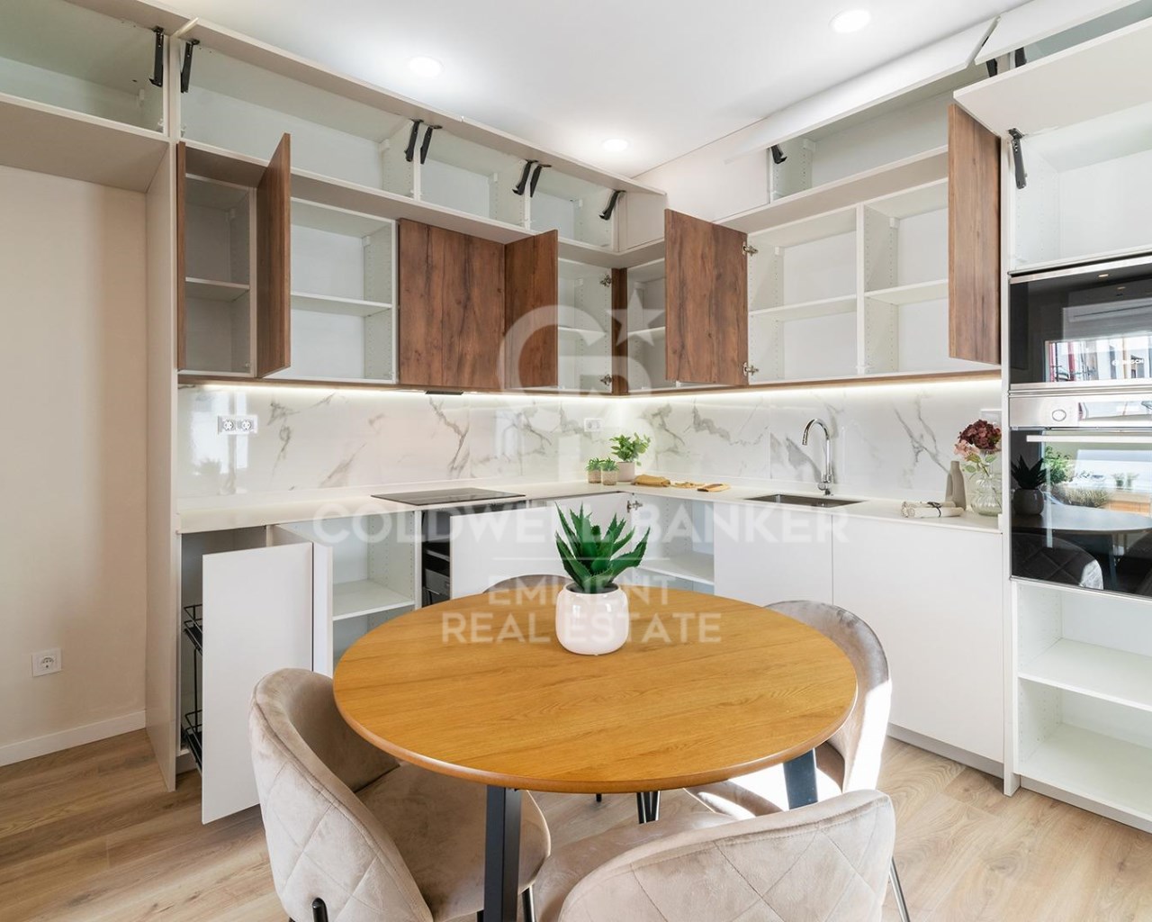 Barcelona, Catalonia, ES, 3 Bedrooms Bedrooms, ,2 BathroomsBathrooms,Residential,For Sale,1785148