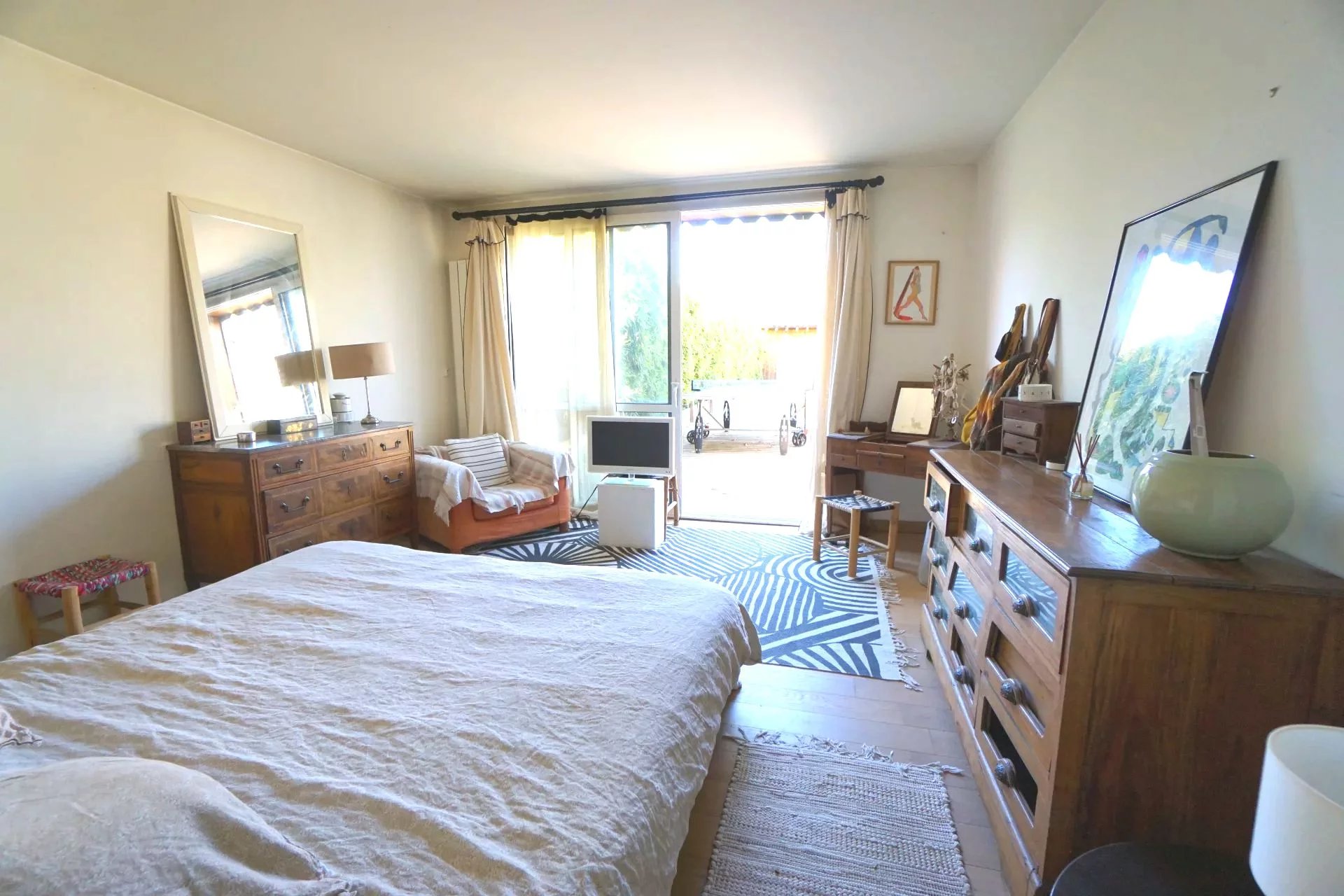 Le Bouscat, Aquitaine, 33110, FR, 4 Bedrooms Bedrooms, ,5 BathroomsBathrooms,Residential,For Sale,1610487