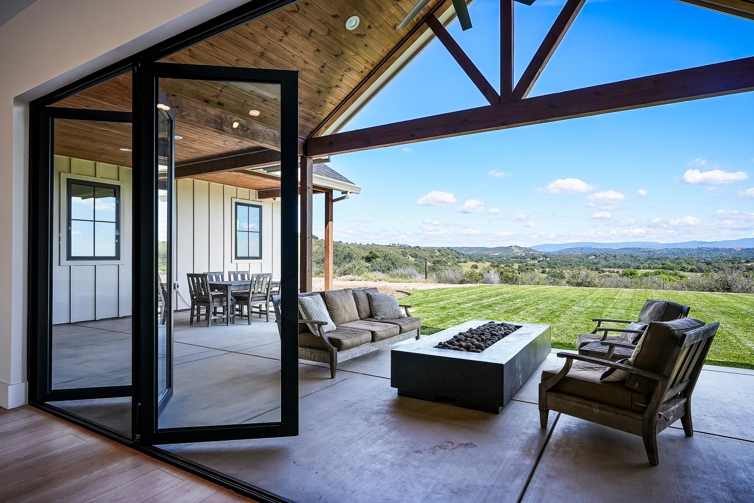 Burson, California, 95225, United States, 4 Bedrooms Bedrooms, ,4 BathroomsBathrooms,Residential,For Sale,2040271