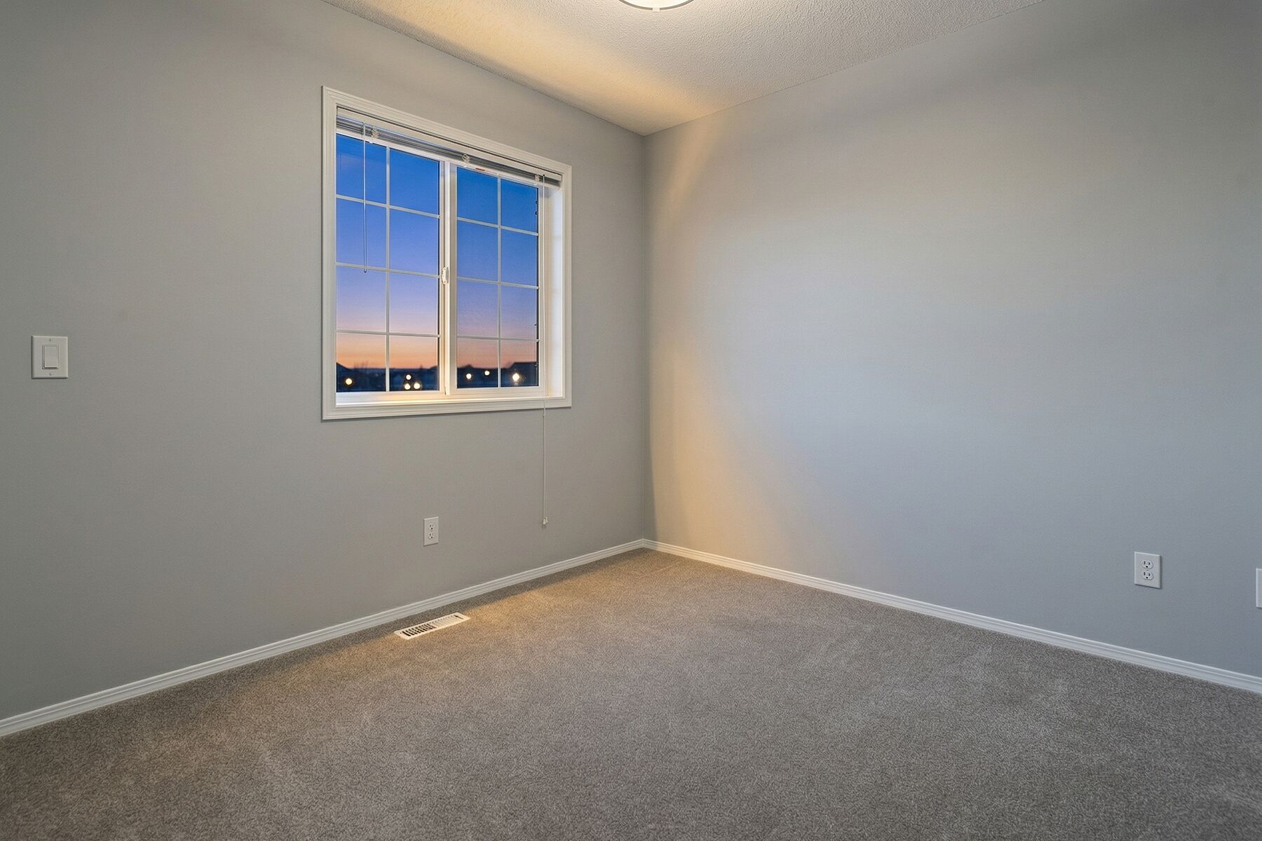  3103 39 Avenue SW, Calgary, AB - 物件實景