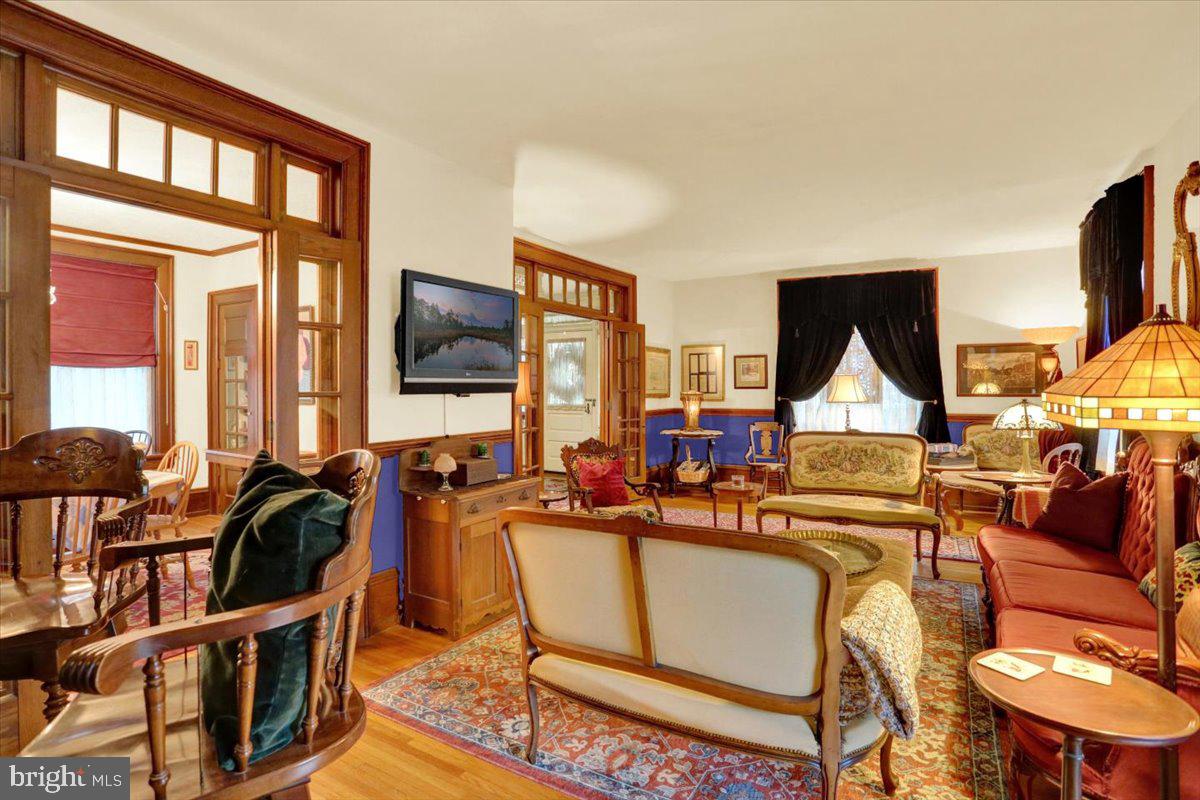 Manheim, Pennsylvania, 17545, United States, 6 Bedrooms Bedrooms, ,8 BathroomsBathrooms,Residential,For Sale,1896454