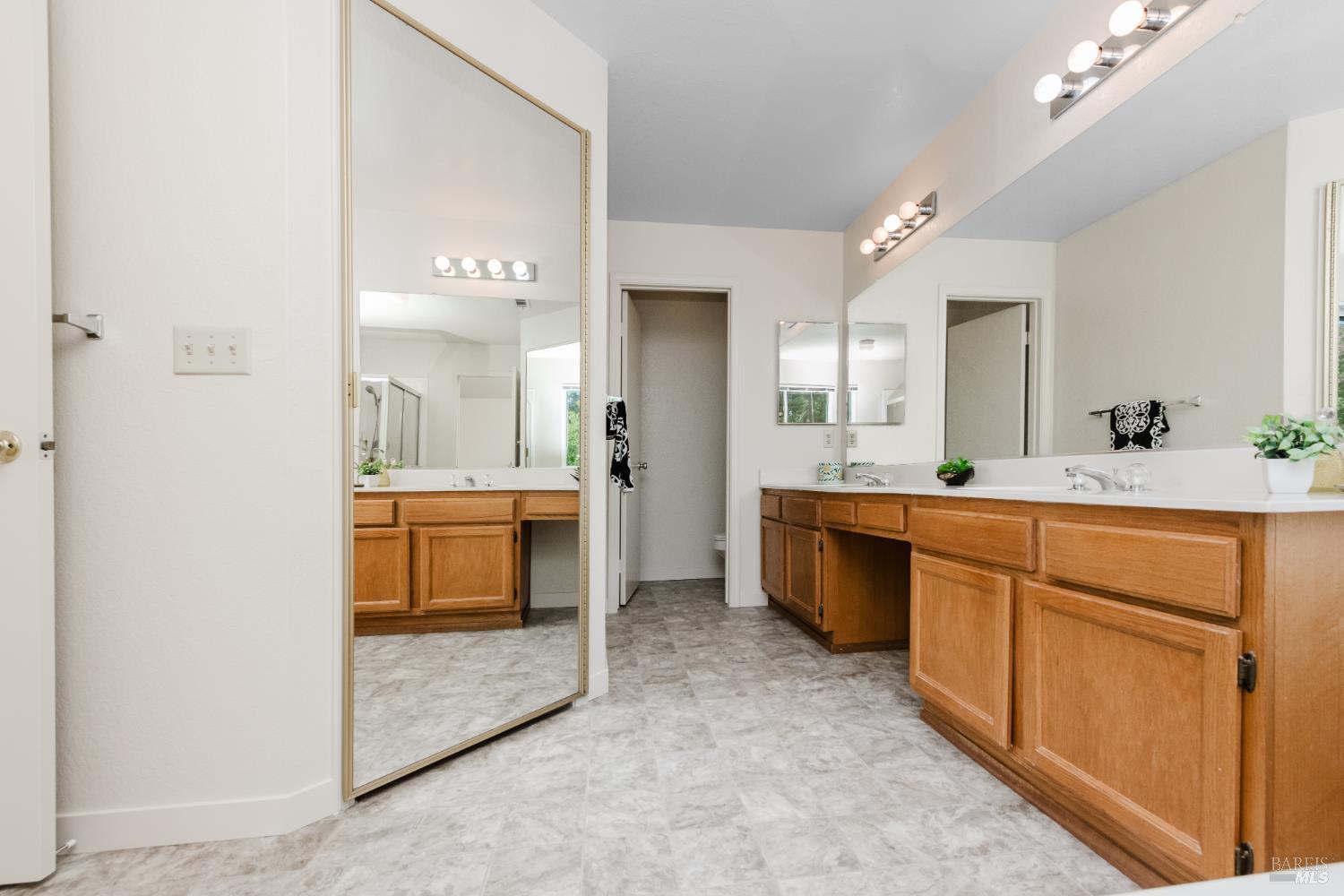 Fairfield, California, 94533, United States, 4 Bedrooms Bedrooms, ,3 BathroomsBathrooms,Residential,For Sale,1928647