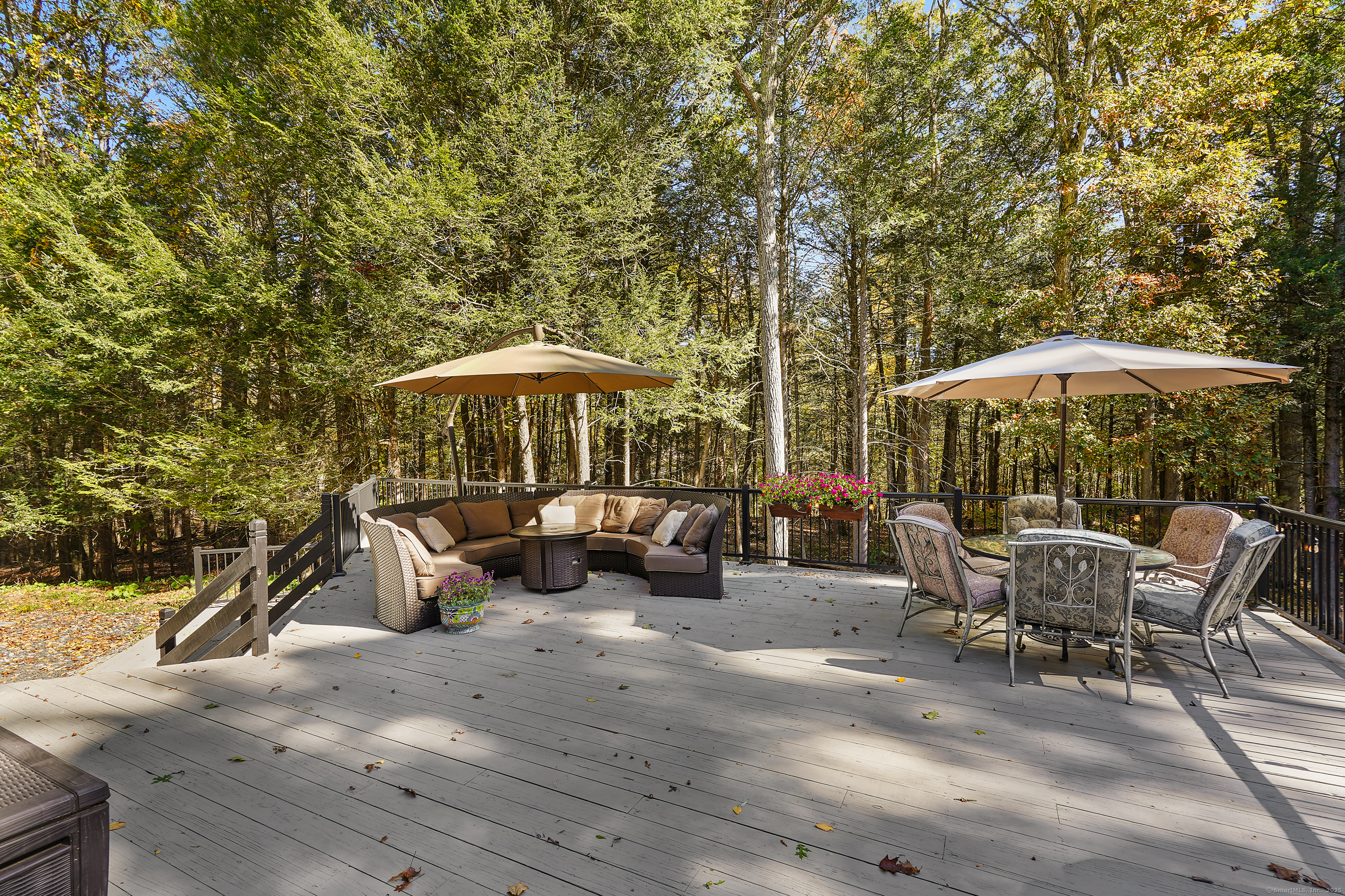 Brookfield, Connecticut, 06804, United States, 4 Bedrooms Bedrooms, ,3 BathroomsBathrooms,Residential,For Sale,1969368