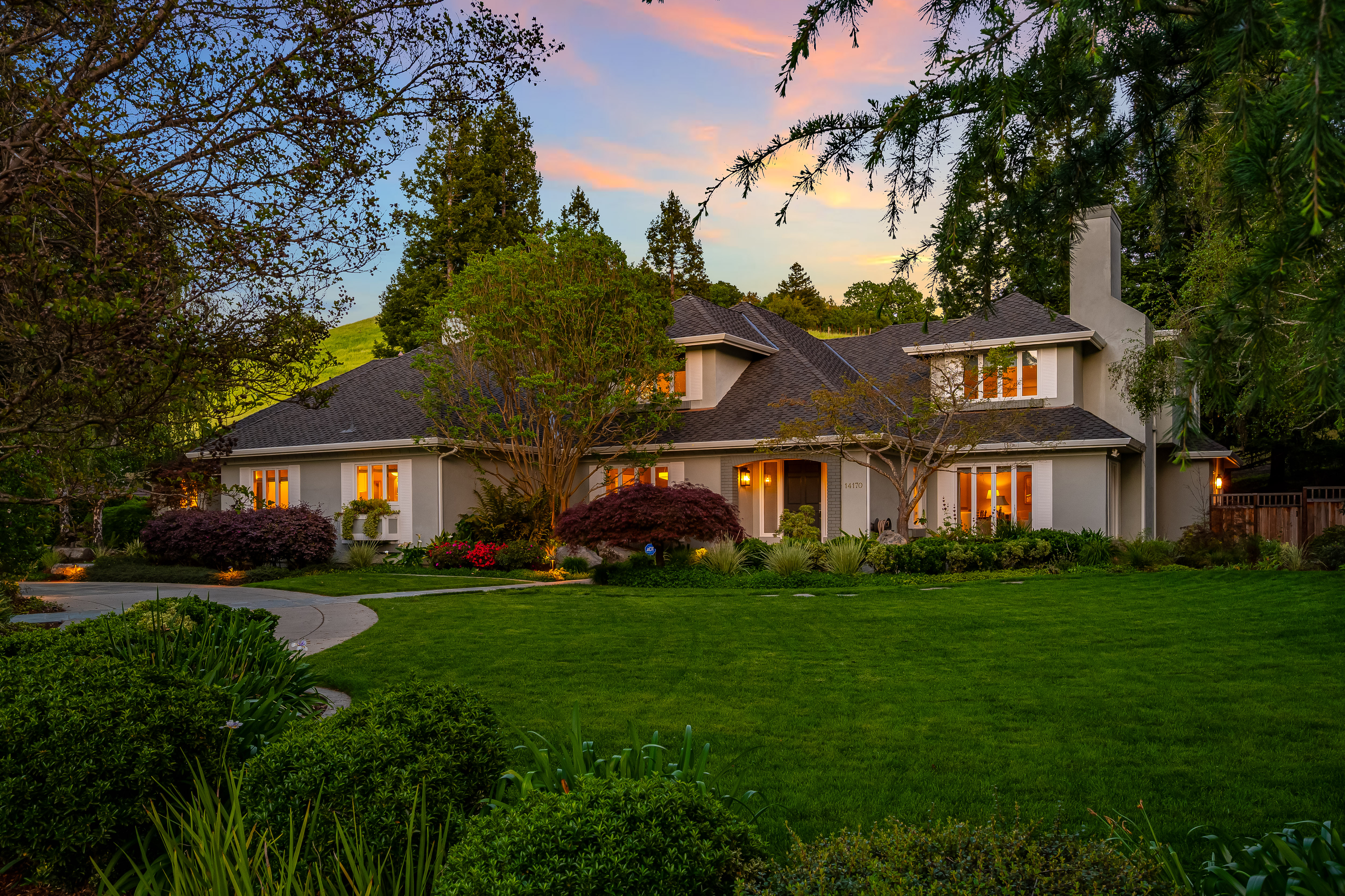  Elegant Vineyard Estate with Resort-Like Grounds - 物件實景