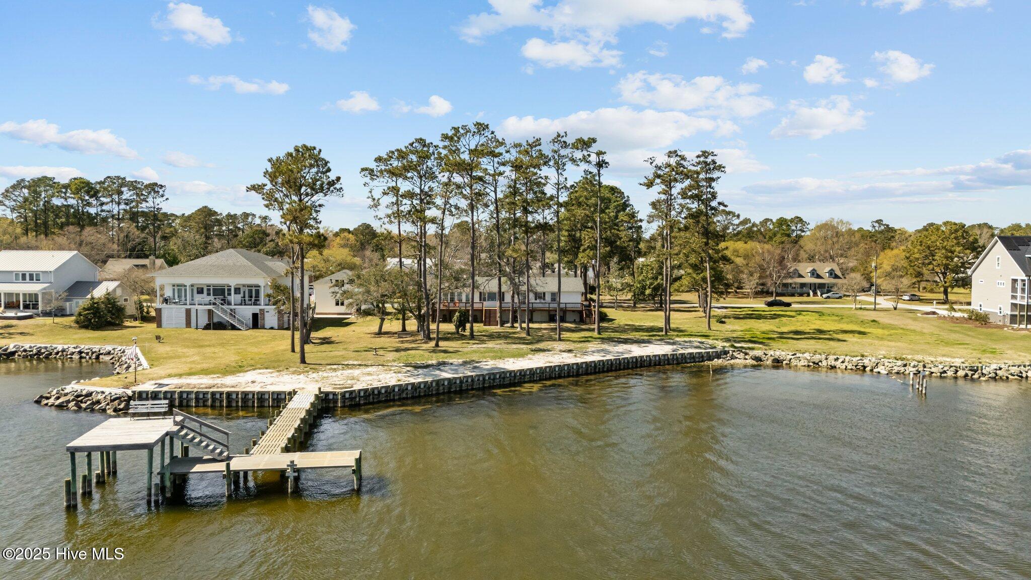 Oriental, North Carolina, 28571, United States, 3 Bedrooms Bedrooms, ,2 BathroomsBathrooms,Residential,For Sale,1761894