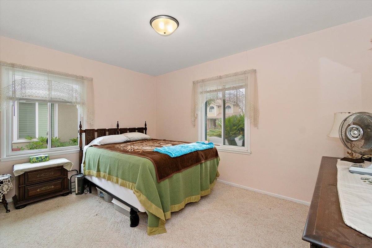 Lakewood, California, 90713, United States, 3 Bedrooms Bedrooms, ,1 BathroomBathrooms,Residential,For Sale,1927996