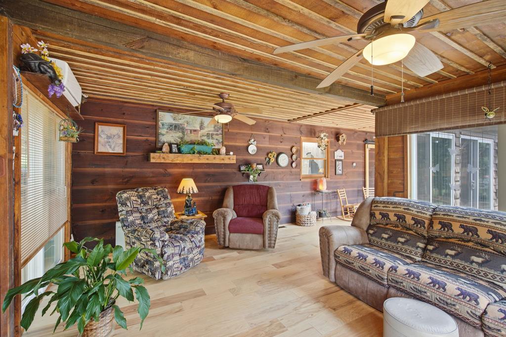 Ellijay, Georgia, 30540, United States, 3 Bedrooms Bedrooms, ,3 BathroomsBathrooms,Residential,For Sale,2034998