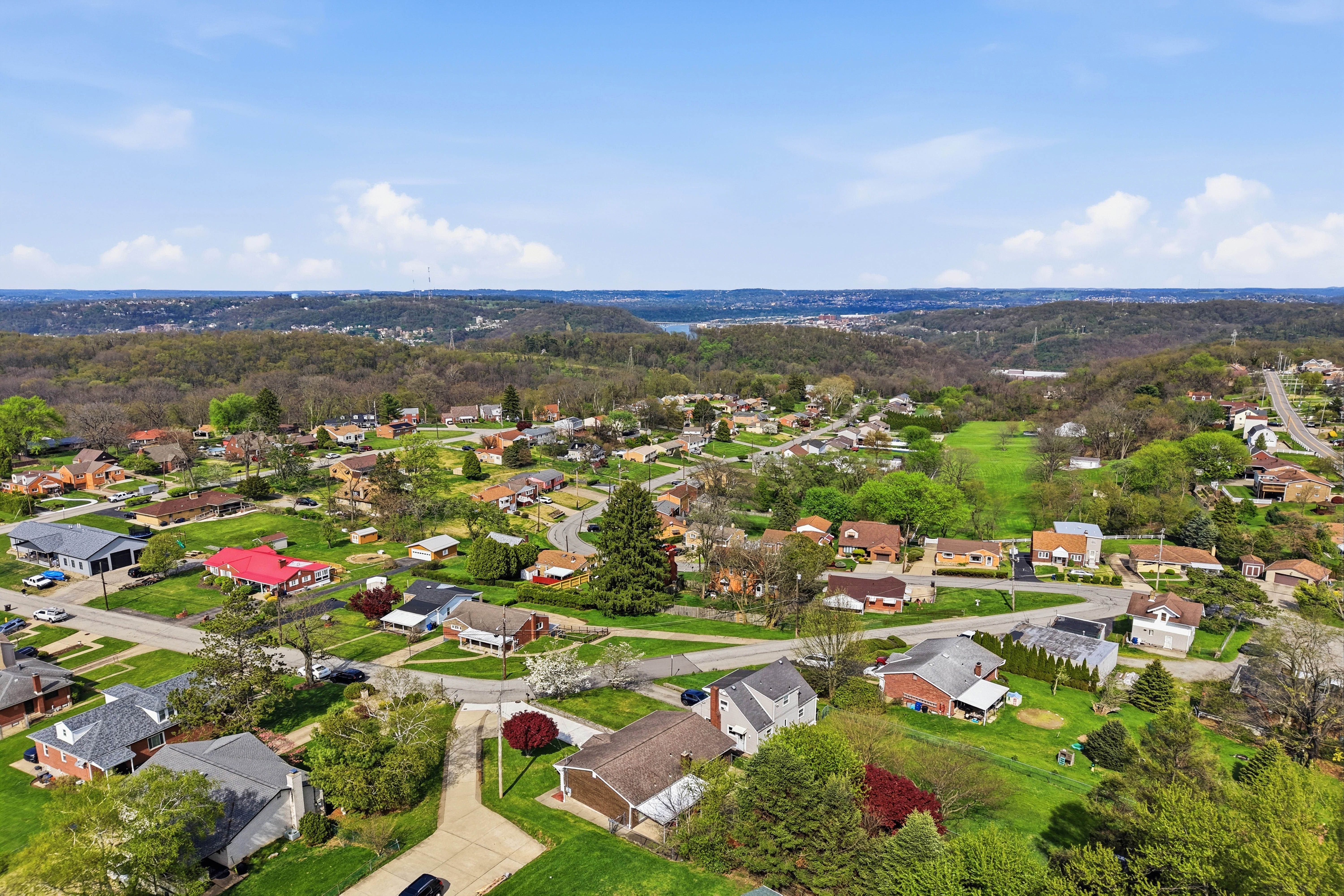  27 Flora Road, Pittsburgh, PA 15227 - 物件實景