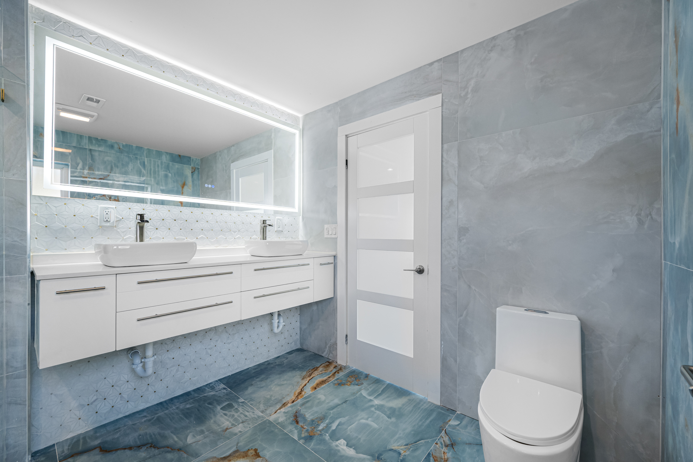 Treasure Island, Florida, 33706, United States, 3 Bedrooms Bedrooms, ,2 BathroomsBathrooms,Residential,For Sale,1990386