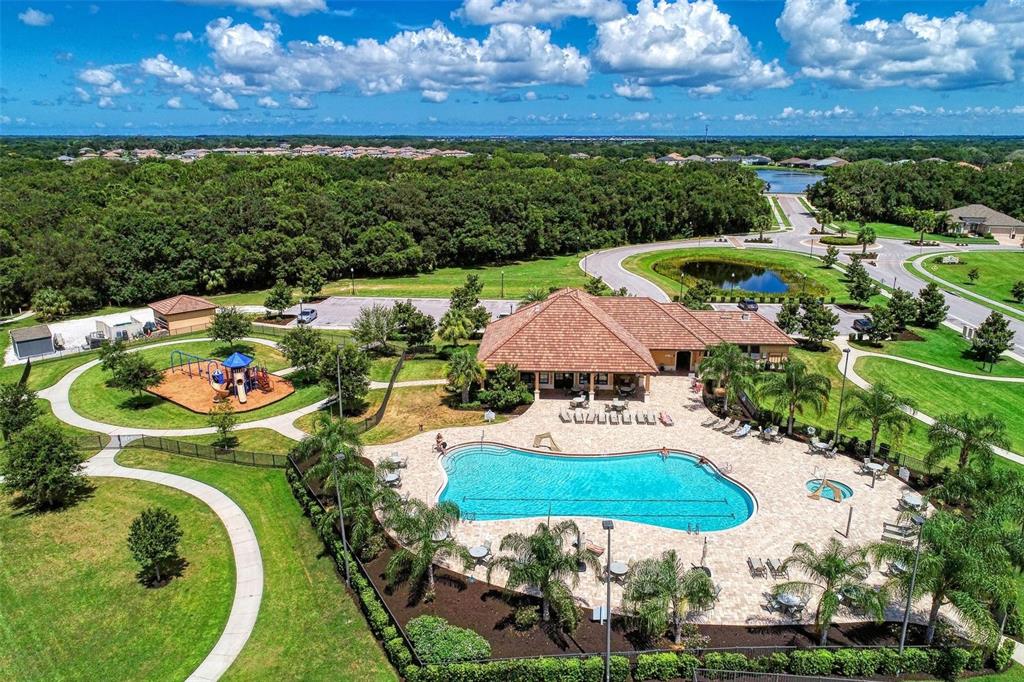 Bradenton, Florida, 34212, United States, 2 Bedrooms Bedrooms, ,2 BathroomsBathrooms,Residential,For Sale,1891618