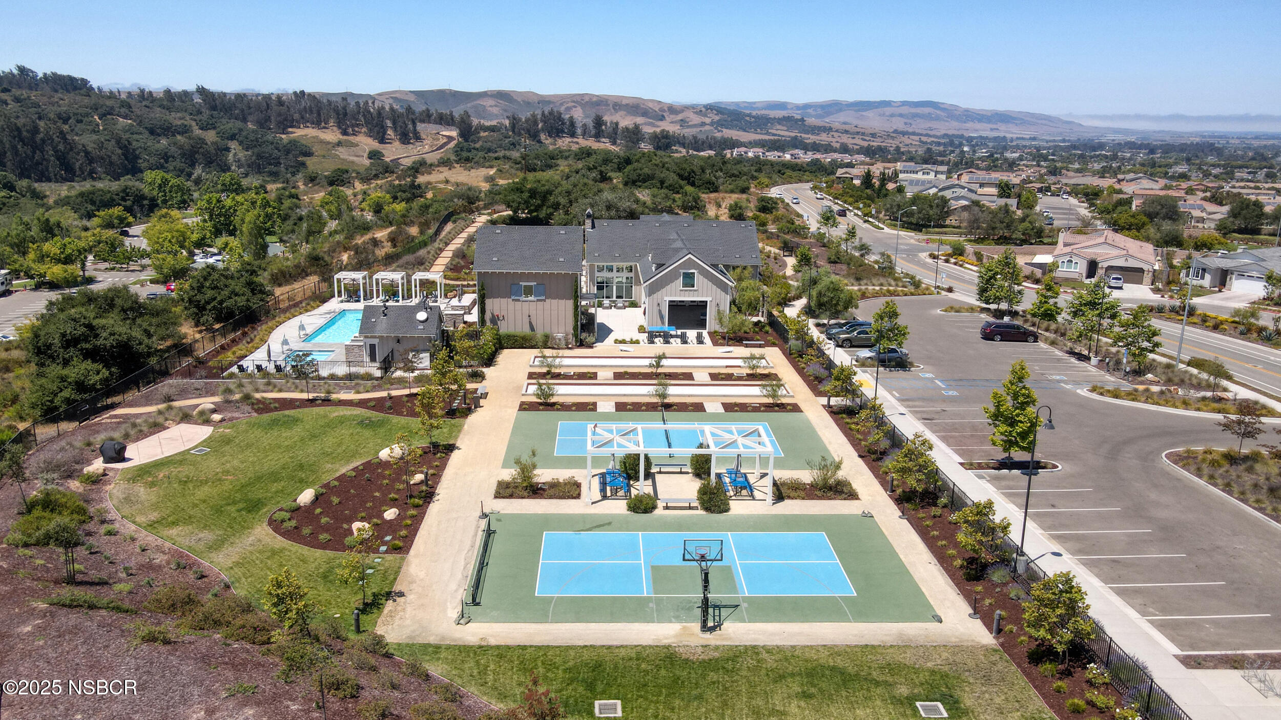 Santa Maria, California, 93455, United States, 3 Bedrooms Bedrooms, ,3 BathroomsBathrooms,Residential,For Sale,1929154