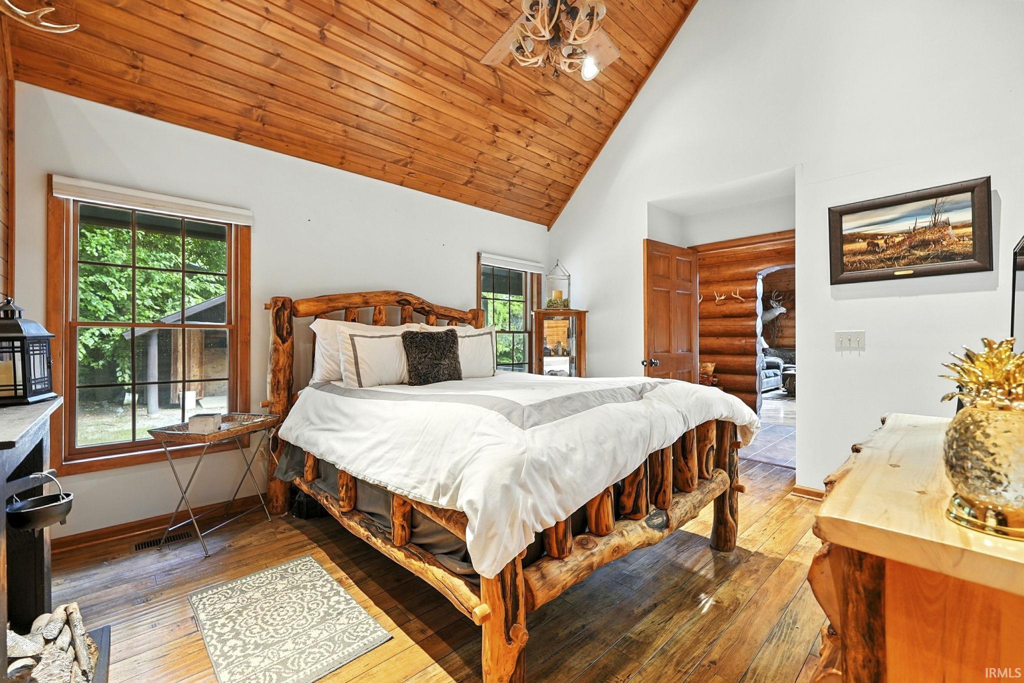 Kimmell, Indiana, 46760, United States, 2 Bedrooms Bedrooms, ,3 BathroomsBathrooms,Residential,For Sale,1928188