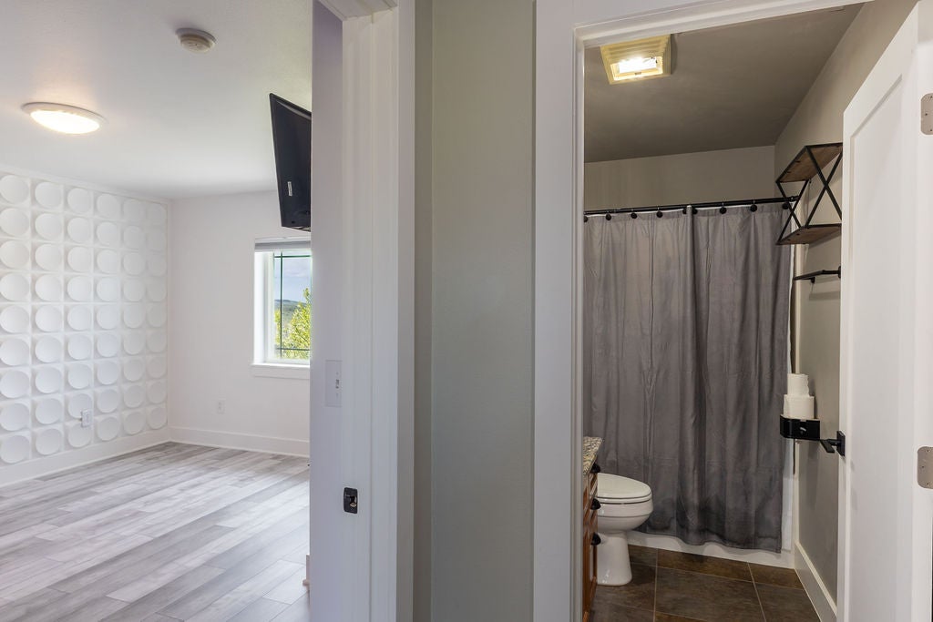 Billings, Montana, 59101, United States, 6 Bedrooms Bedrooms, ,4 BathroomsBathrooms,Residential,For Sale,2049164