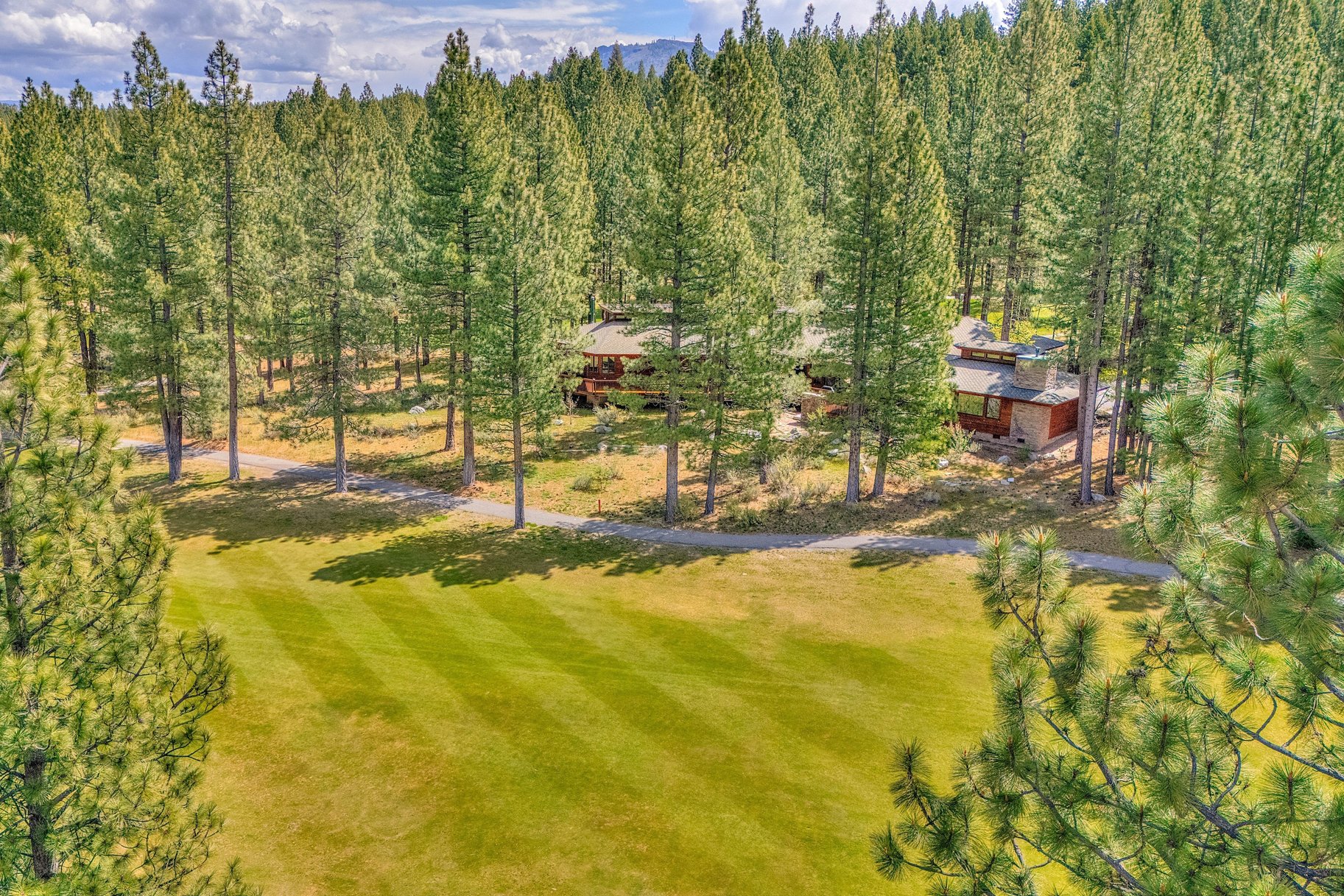  where  frank lloyd wright design meets mountain luxury - 物件實景