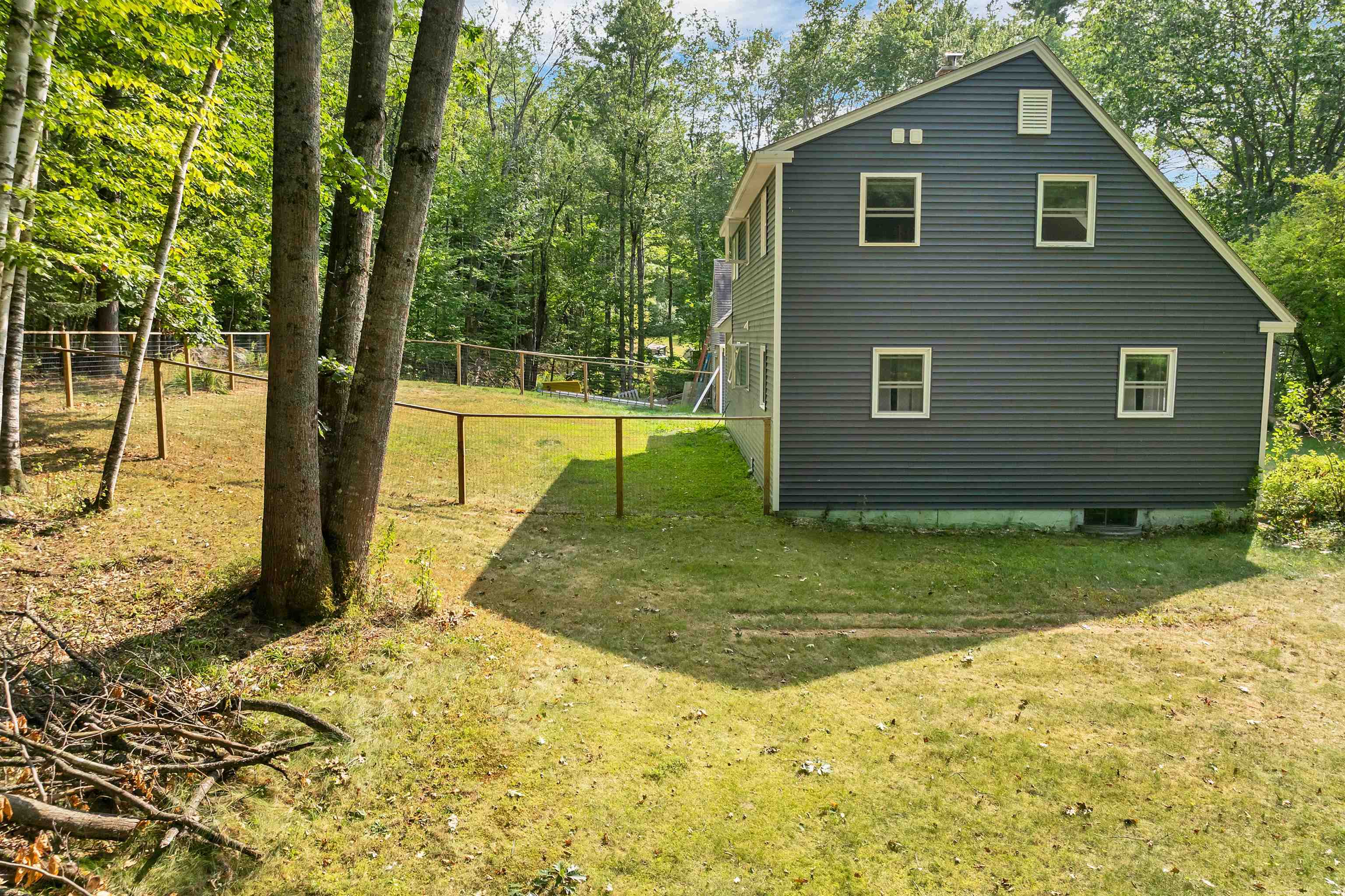 Enfield, New Hampshire, 03748, United States, 3 Bedrooms Bedrooms, ,2 BathroomsBathrooms,Residential,For Sale,1940095