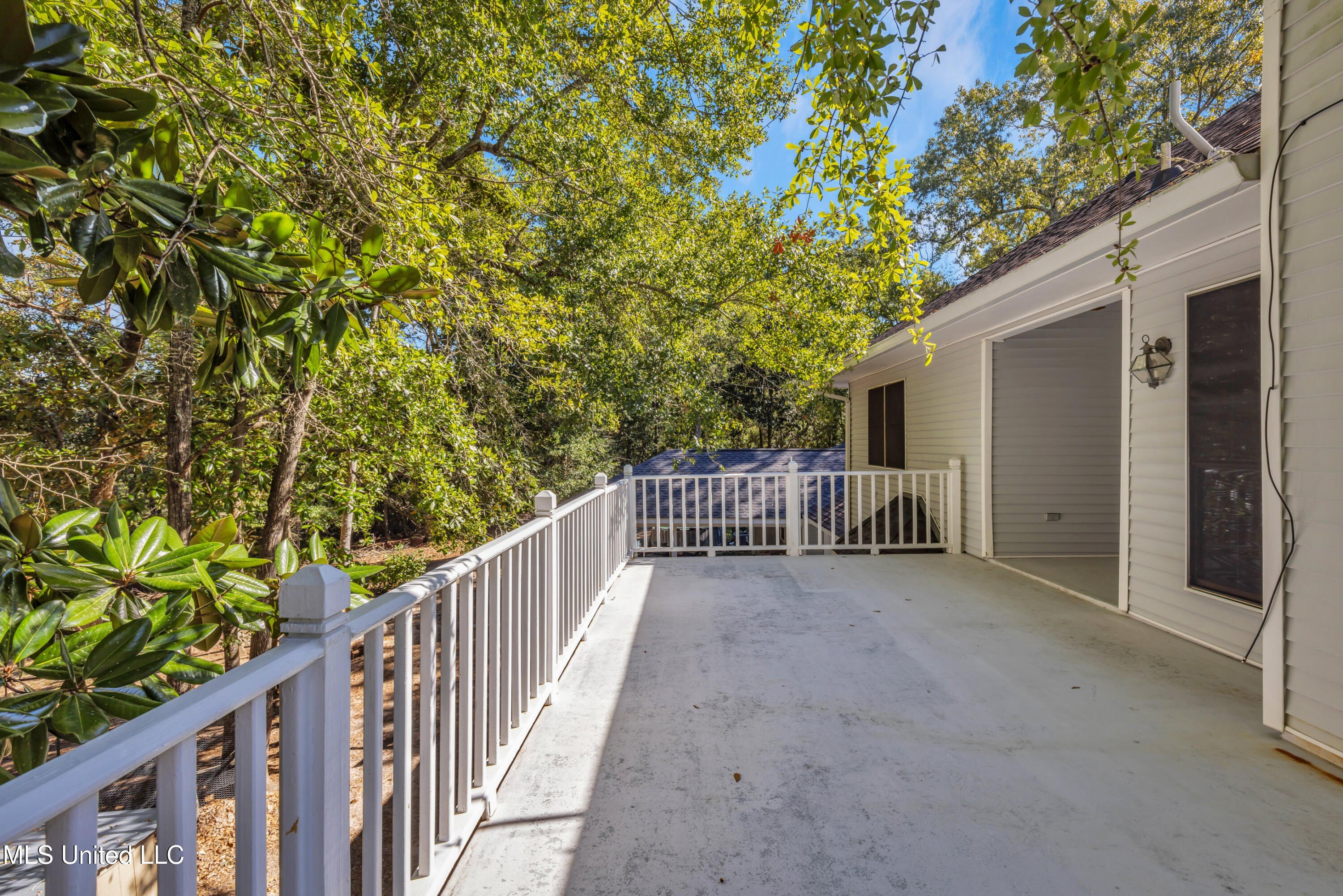 Gautier, Mississippi, 39553, United States, 4 Bedrooms Bedrooms, ,4 BathroomsBathrooms,Residential,For Sale,1989936