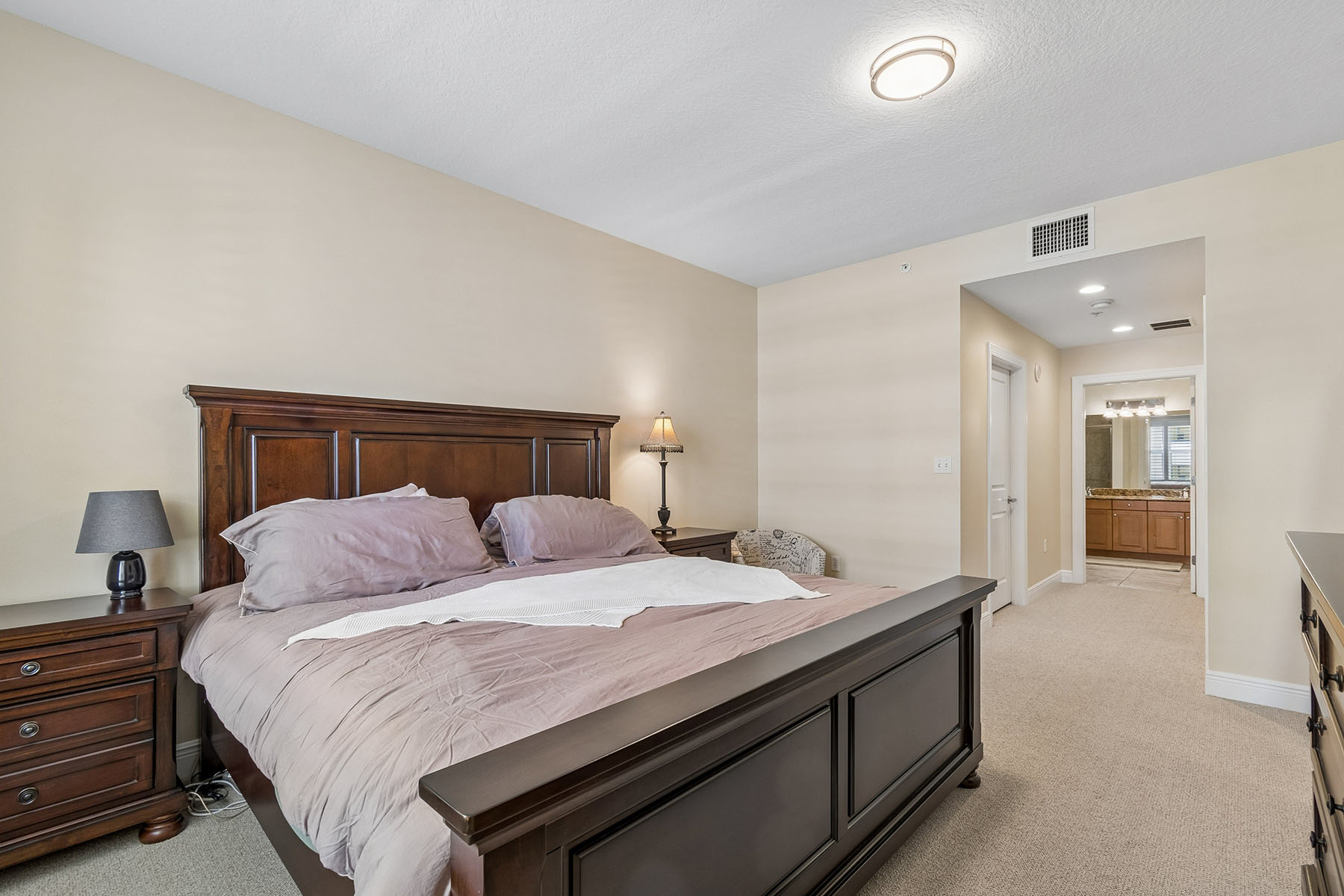  STATION SQUARE CONDO - 物件實景